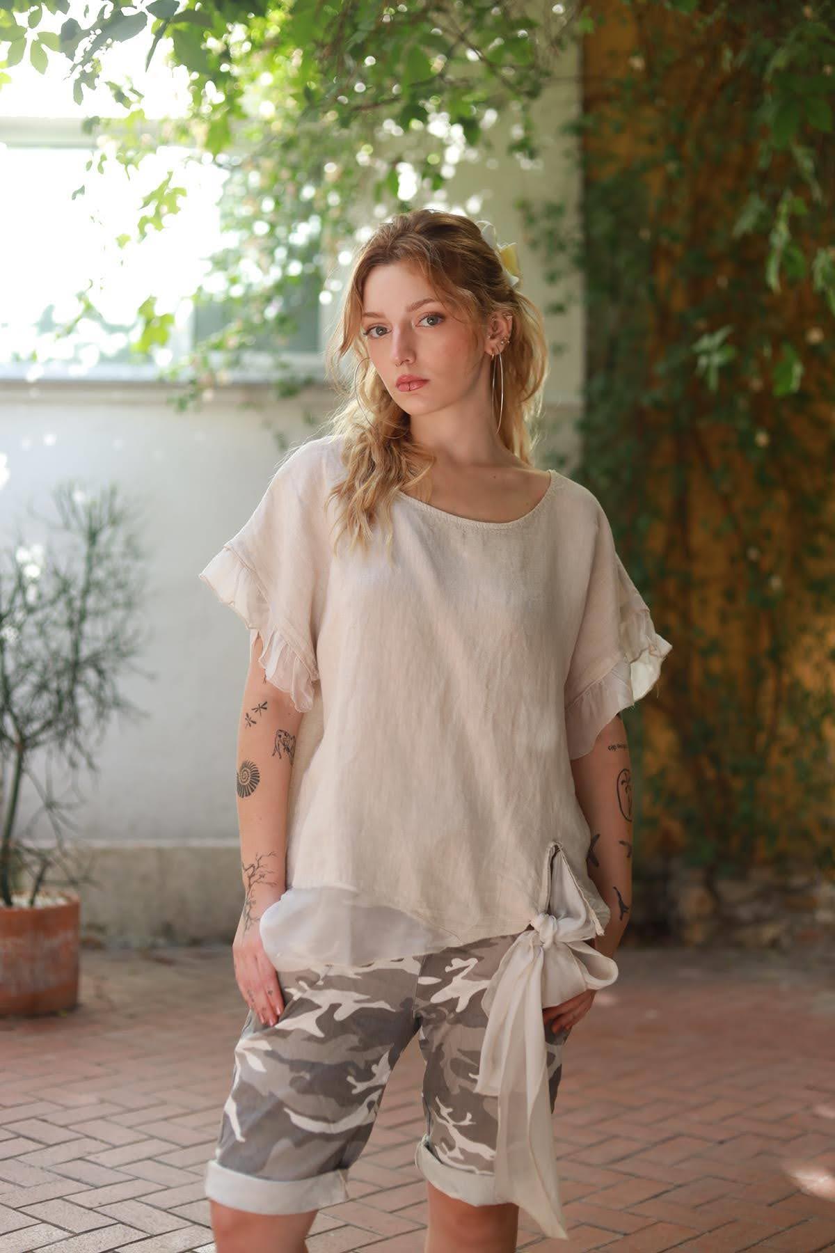 Krem Rengi Sırt Dekolteli İpek Detaylı Keten Bluz