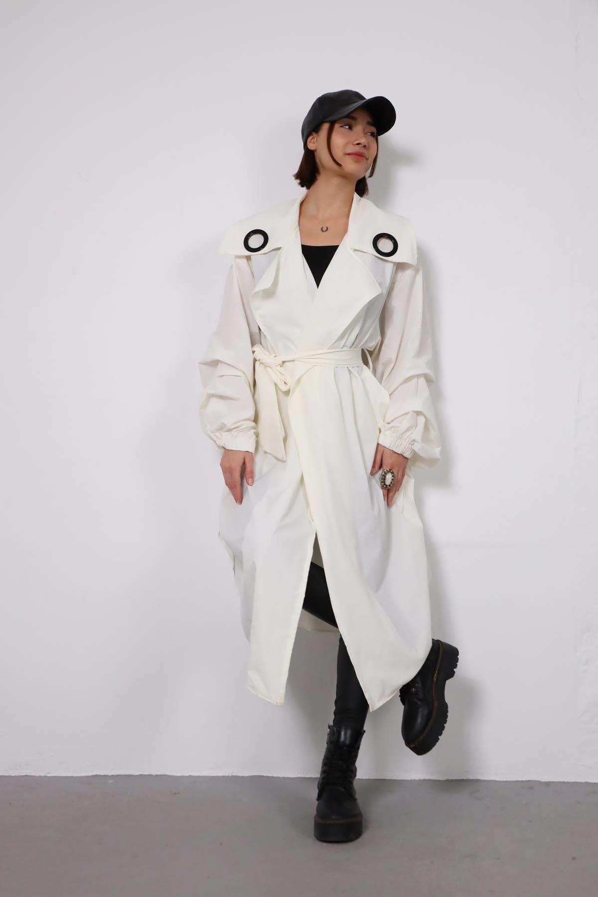 White Trenchcoat with Slits and Belt White Trenchcoat with Slits and Belt