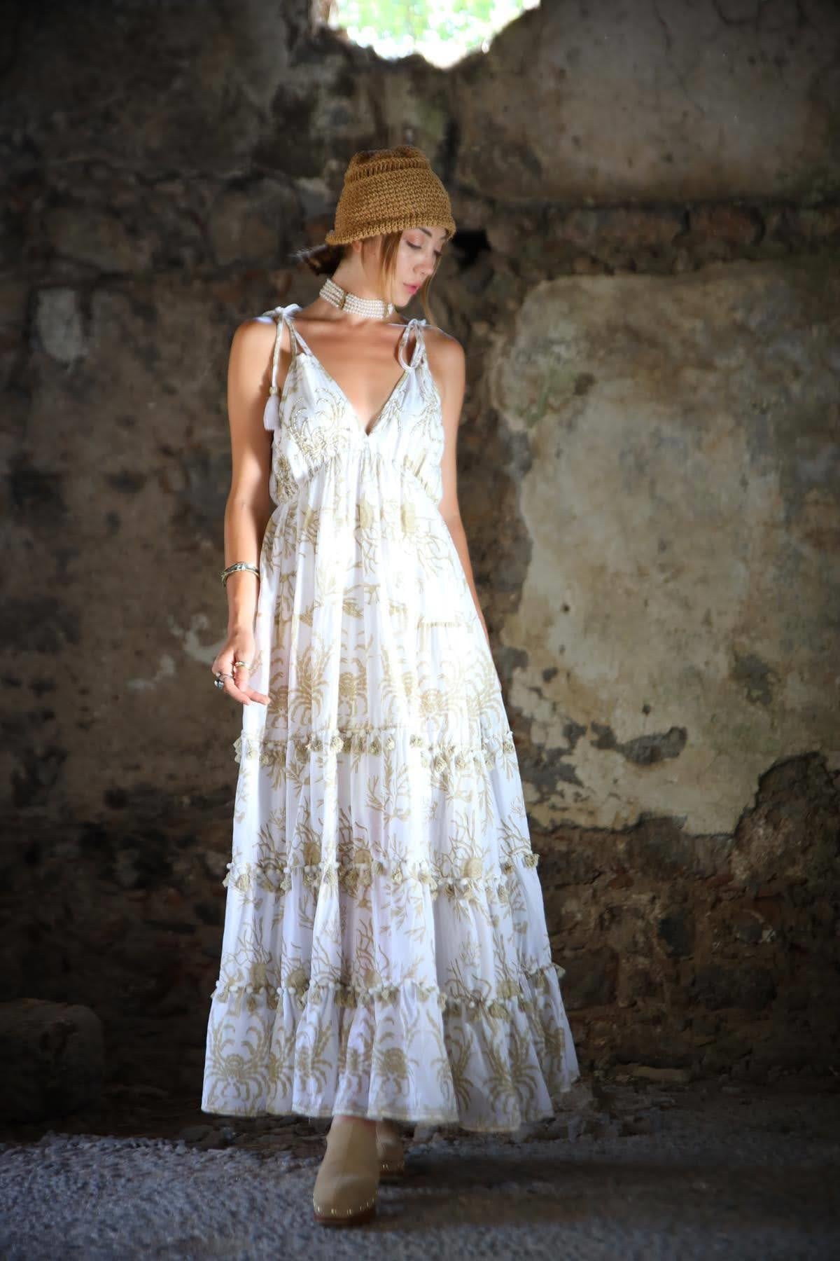 Ekru Askılı Sırt Dekolteli İşlemeli Bohem Elbise - Şaman Butik Ekru Askılı Sırt Dekolteli İşlemeli Bohem Elbise