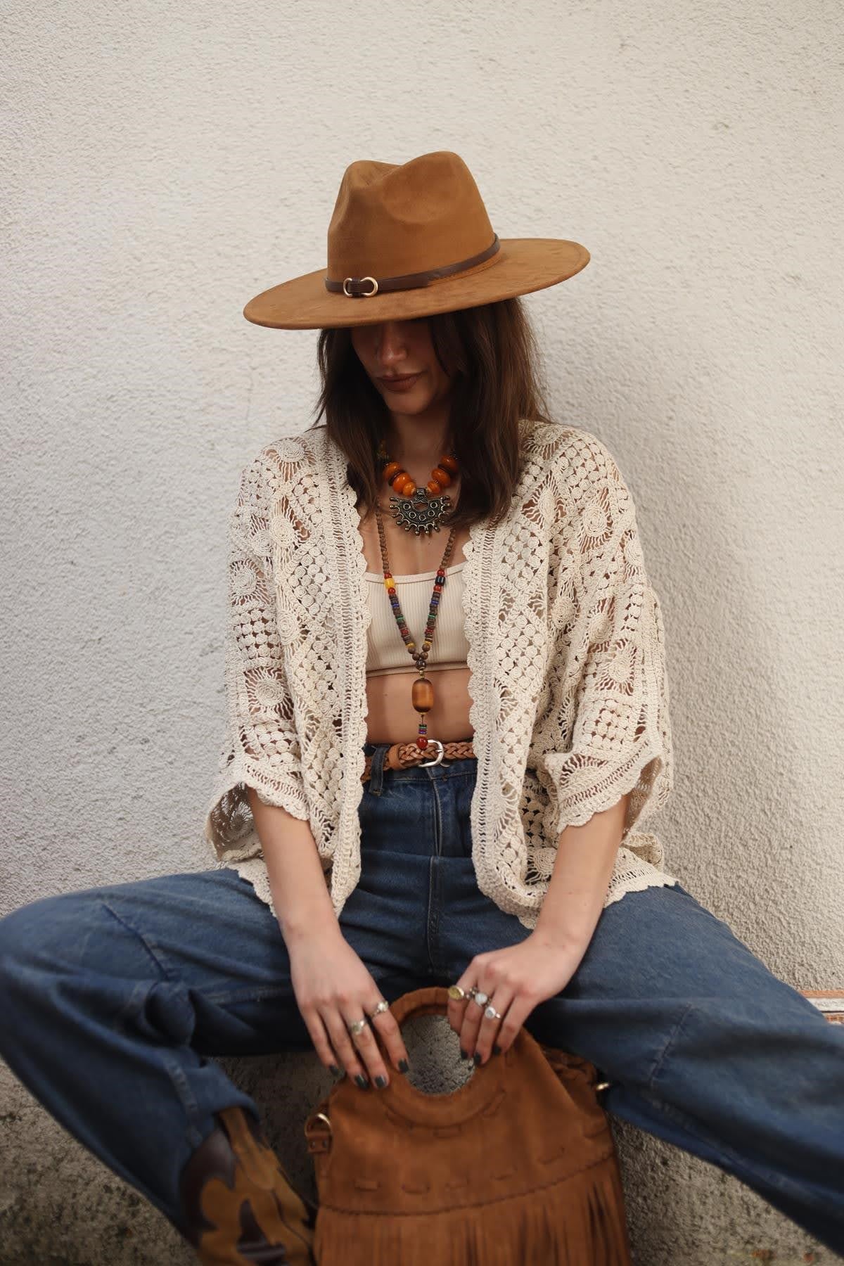 Krem Rengi Oval Kesim Dantel Hırka