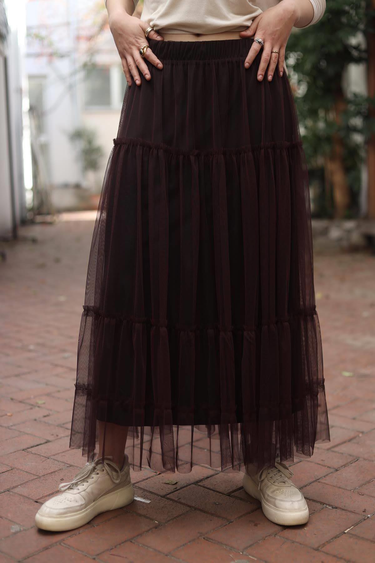 Kahverengi Katlı Tül Etek