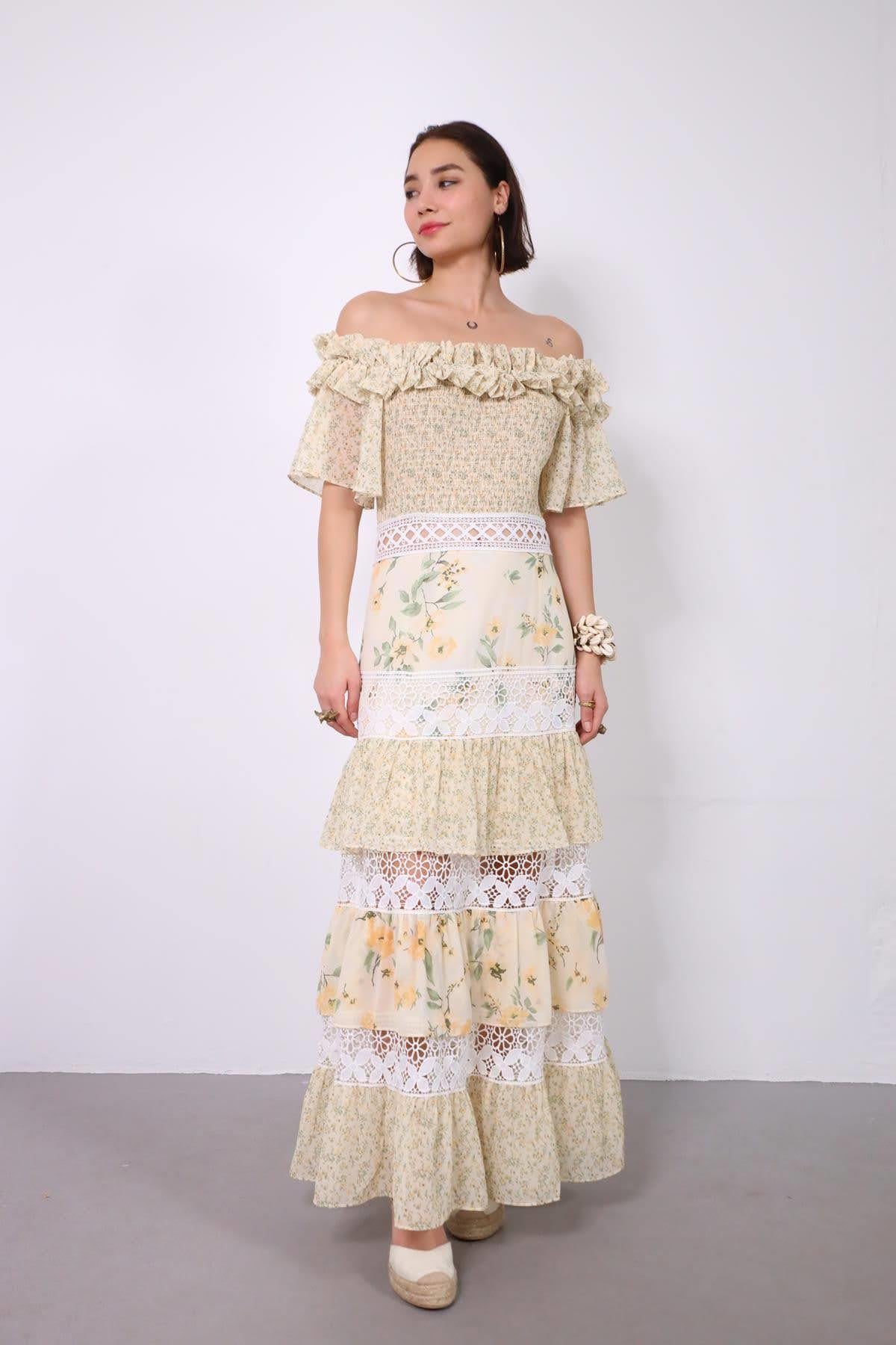 Krem Rengi Yakası Fırfırlı Gipeli Çiçek Desenli Elbise - Şaman Butik Krem Rengi Yakası Fırfırlı Gipeli Çiçek Desenli Elbise