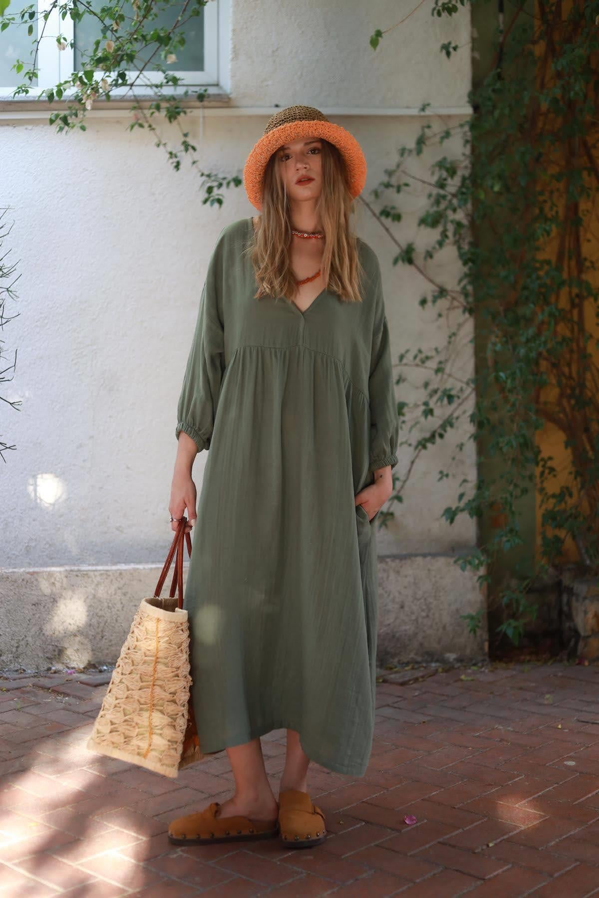 Haki Kolları Biyeli Müslin Elbise