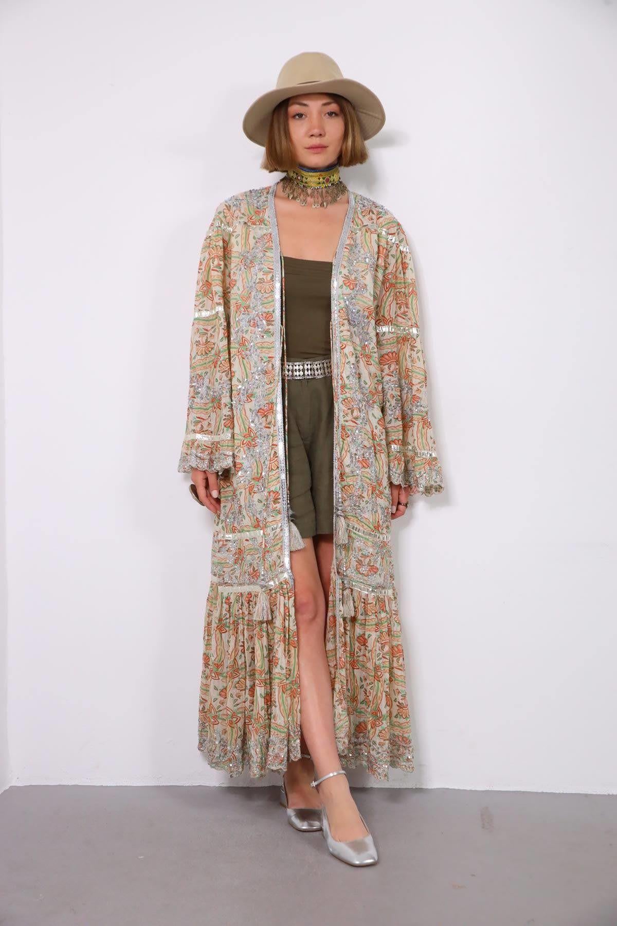 Krem Rengi Püsküllü İşlemeli İspanyol Kol Otantik Kaftan - Şaman Butik Krem Rengi Püsküllü İşlemeli İspanyol Kol Otantik Kaftan