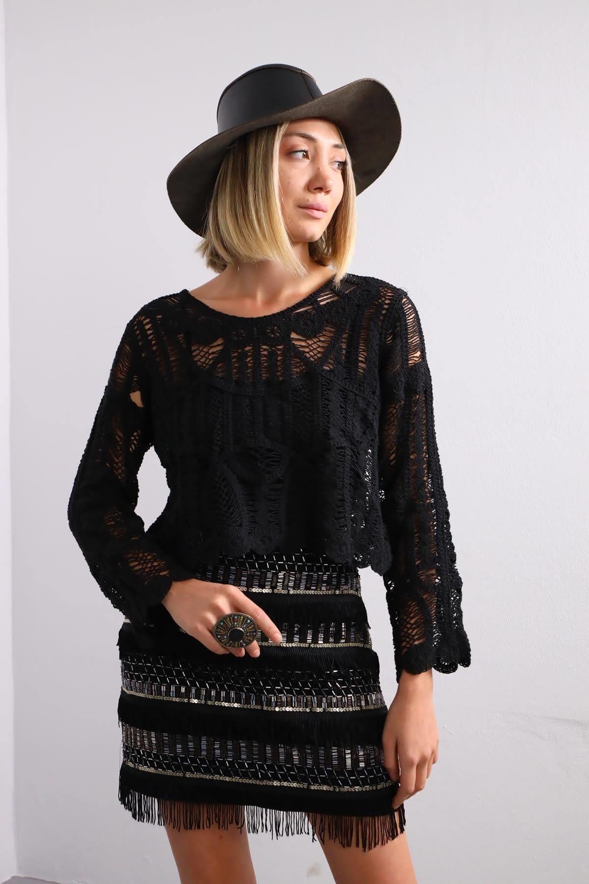  Siyah Dantelli Bluz