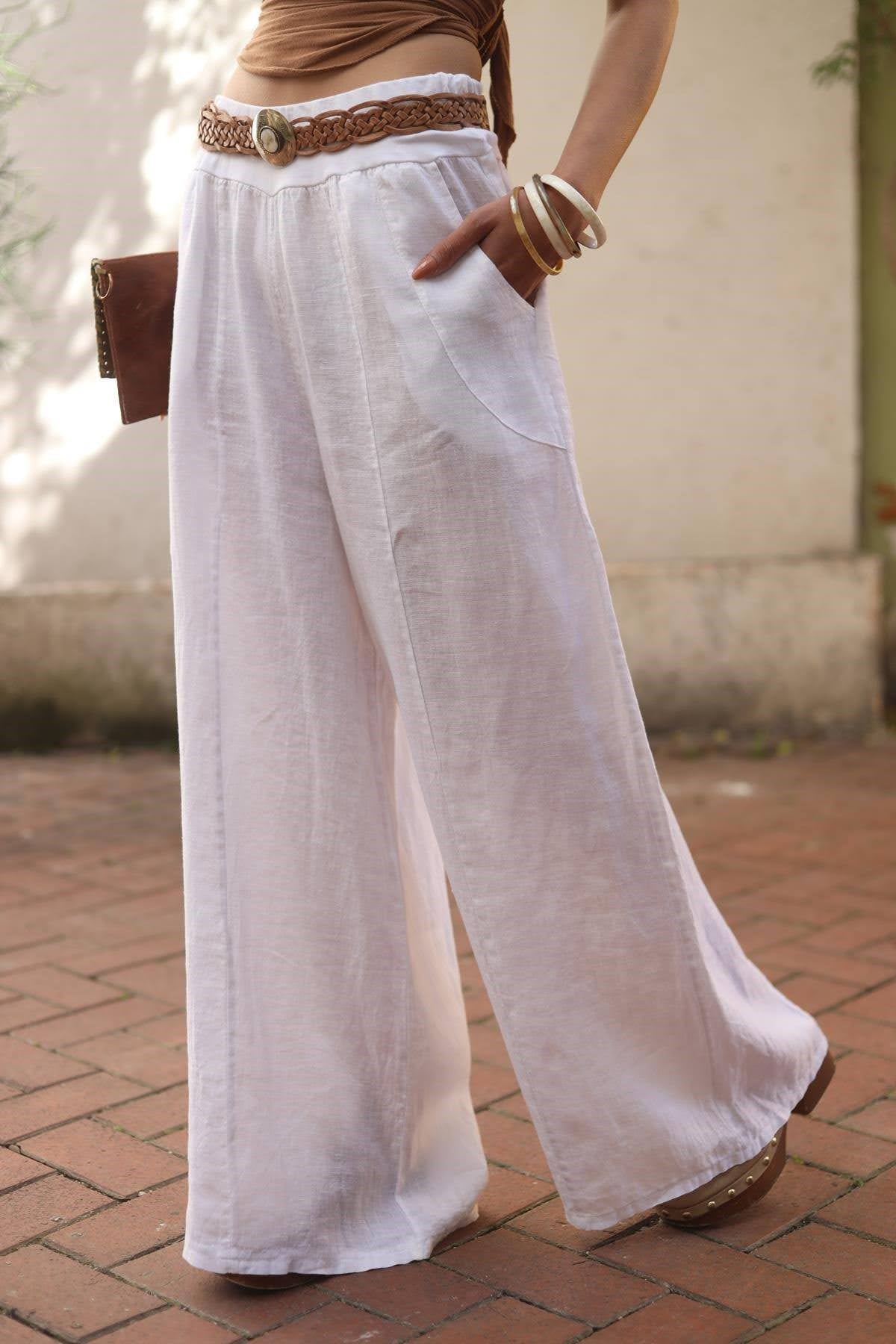 Beyaz Cebi Dikiş Detaylı Keten Pantolon