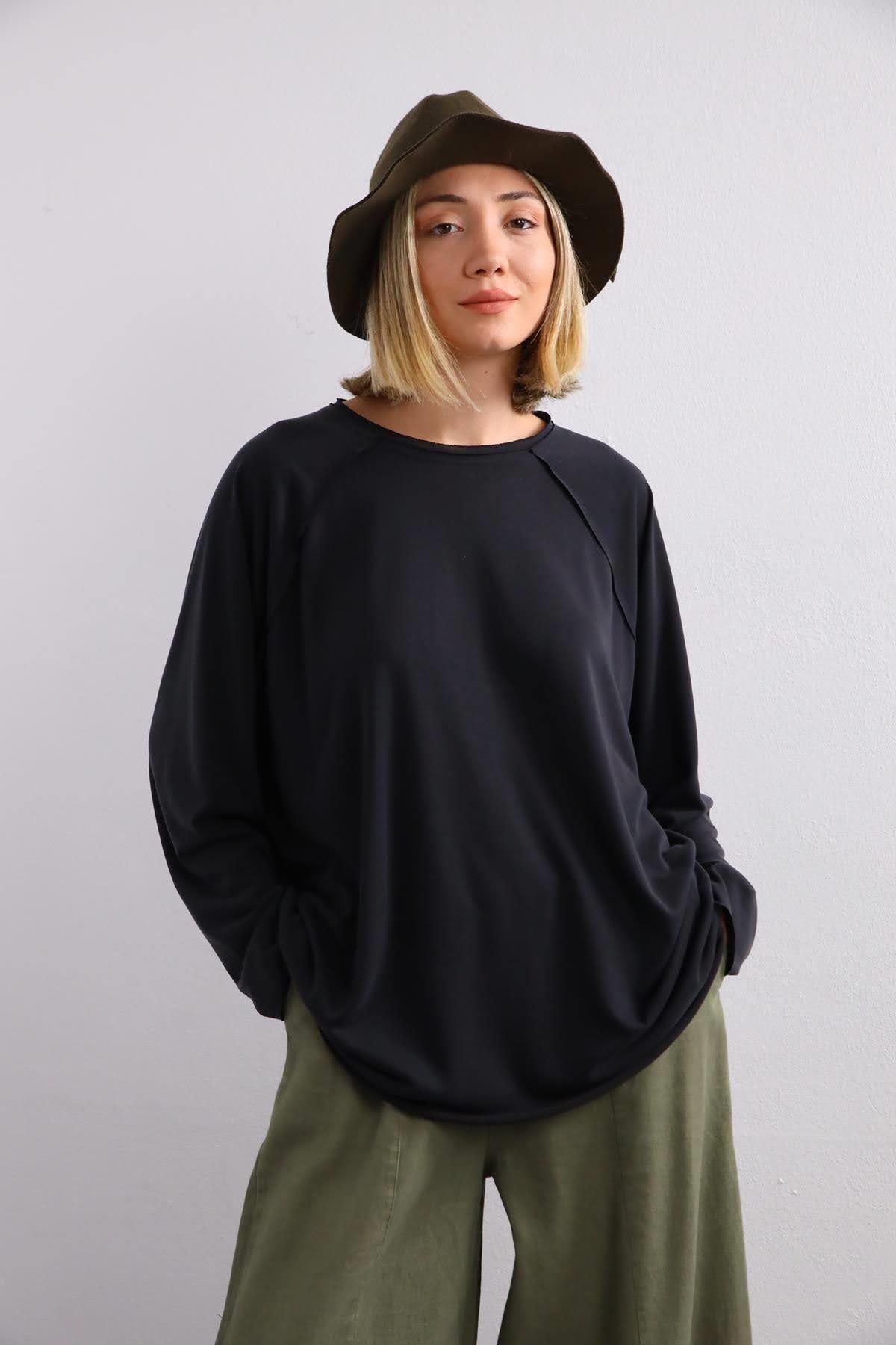 Siyah Dikişli Salaş Bluz - Şaman Butik Siyah Dikişli Salaş Bluz