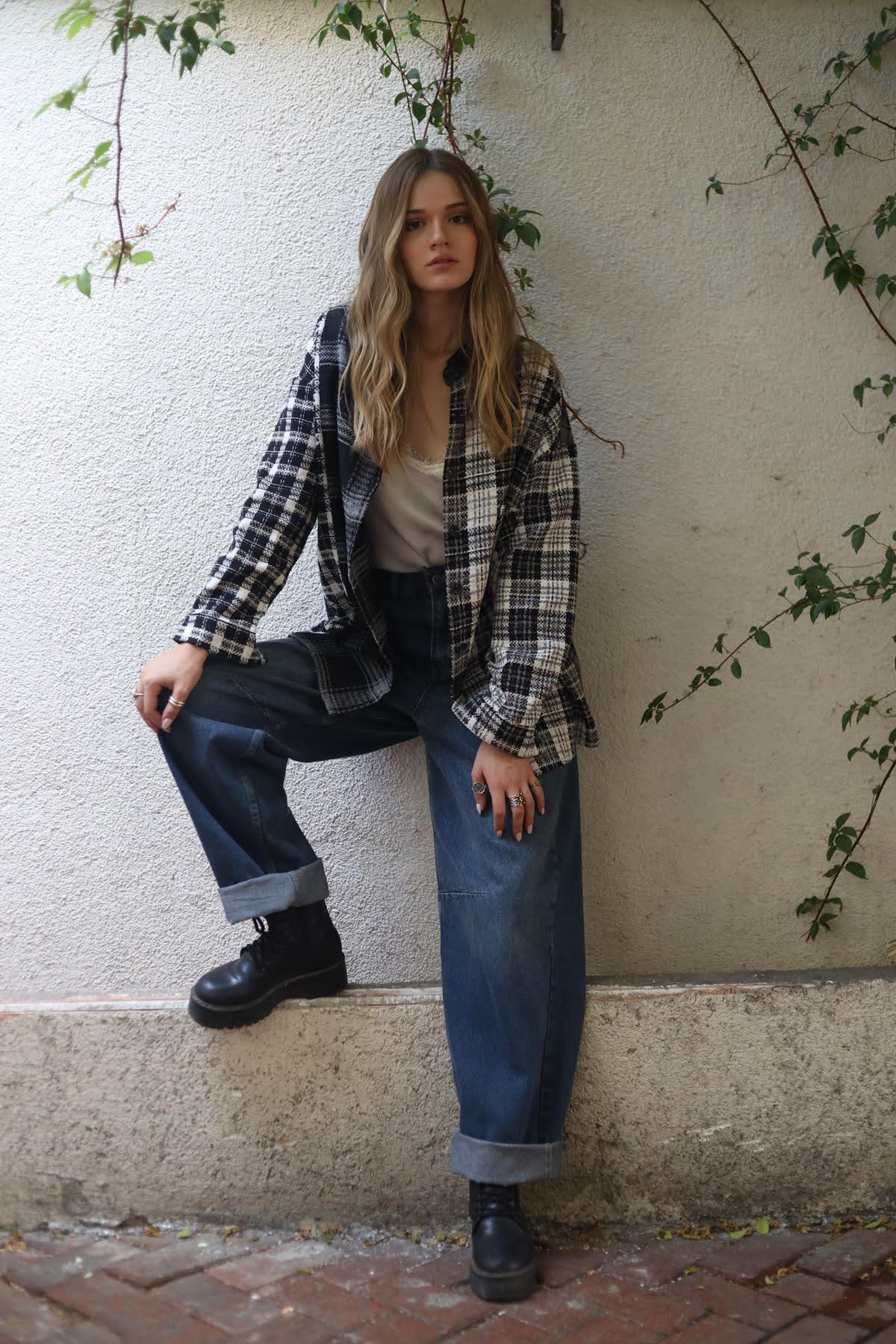 Siyah Üç Farklı Desenli Cepli Ekose Gömlek