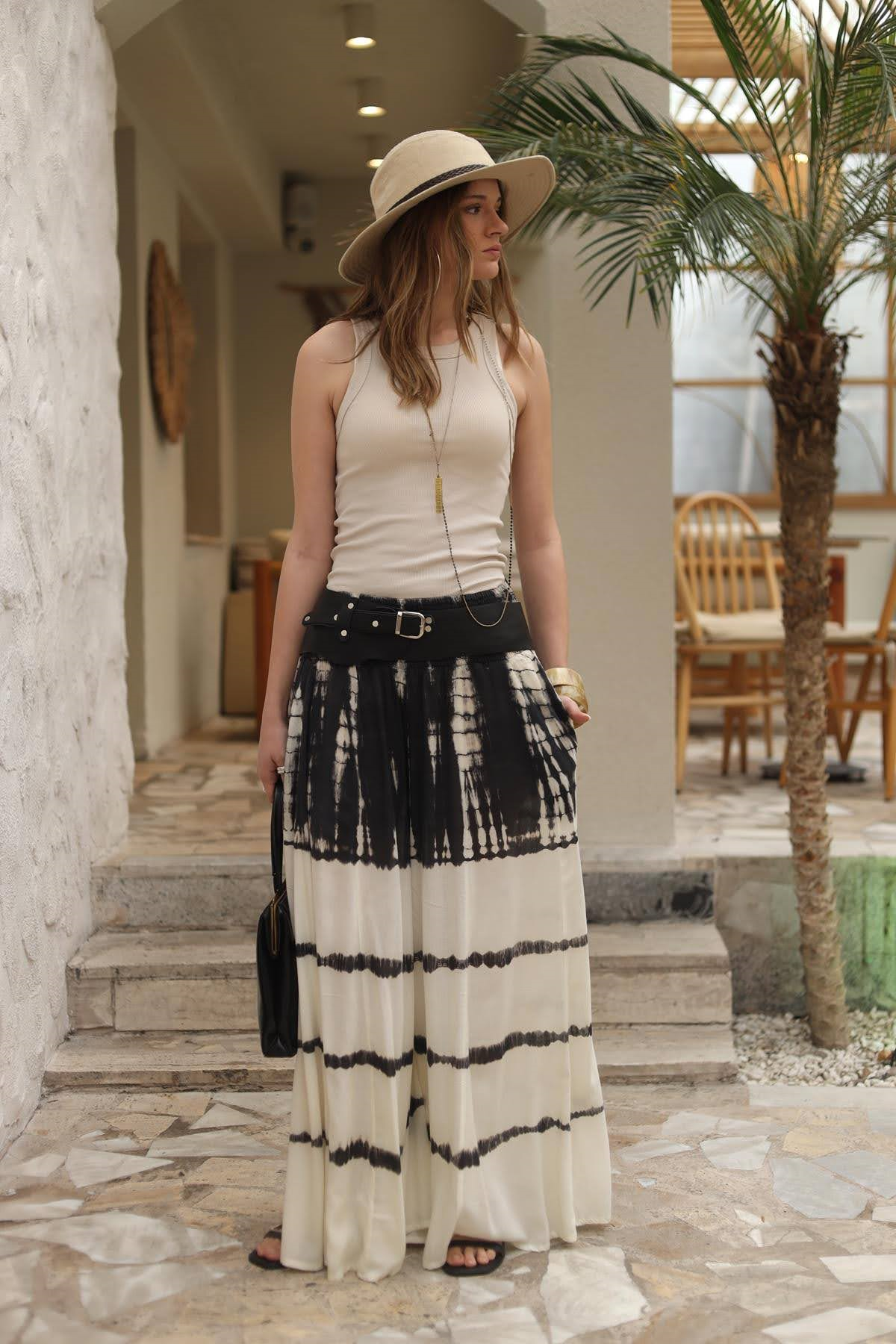 Ekru Beli Gipeli Geniş Paça Batikli Pantolon