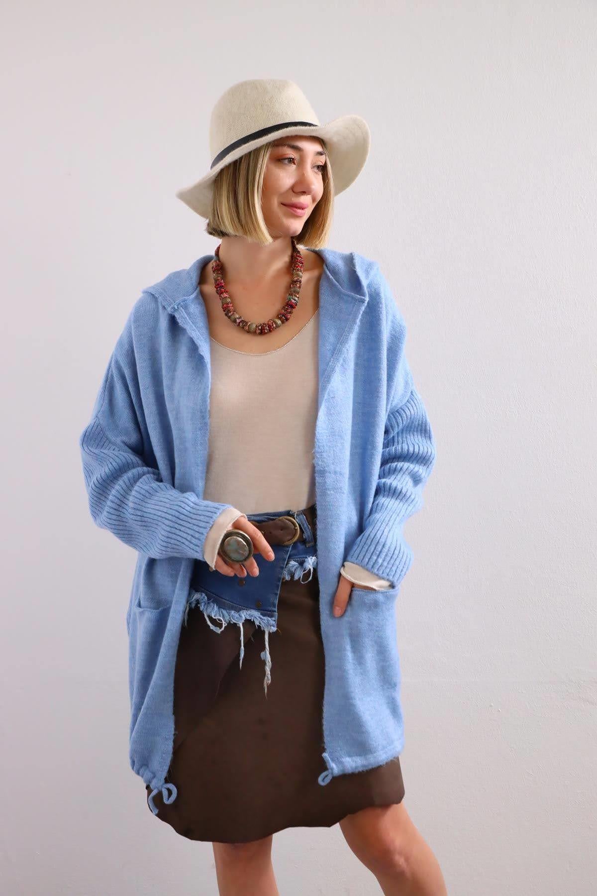 Mavi Kapüşonlu Cep Detay Kısa Hırka - Şaman Butik - Bohem Giyim ve Aksesuar | Kadın & Erkek Mavi Kapüşonlu Cep Detay Kısa Hırka