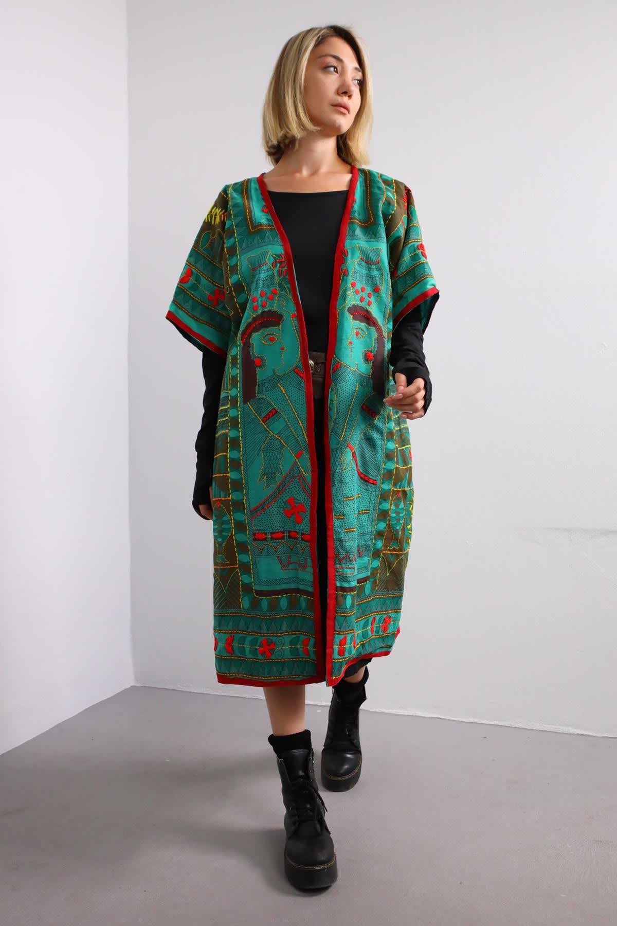 Petrol Mavisi İşlemeli Kısa Kollu Bohem Kaftan - Şaman Butik Petrol Mavisi İşlemeli Kısa Kollu Bohem Kaftan