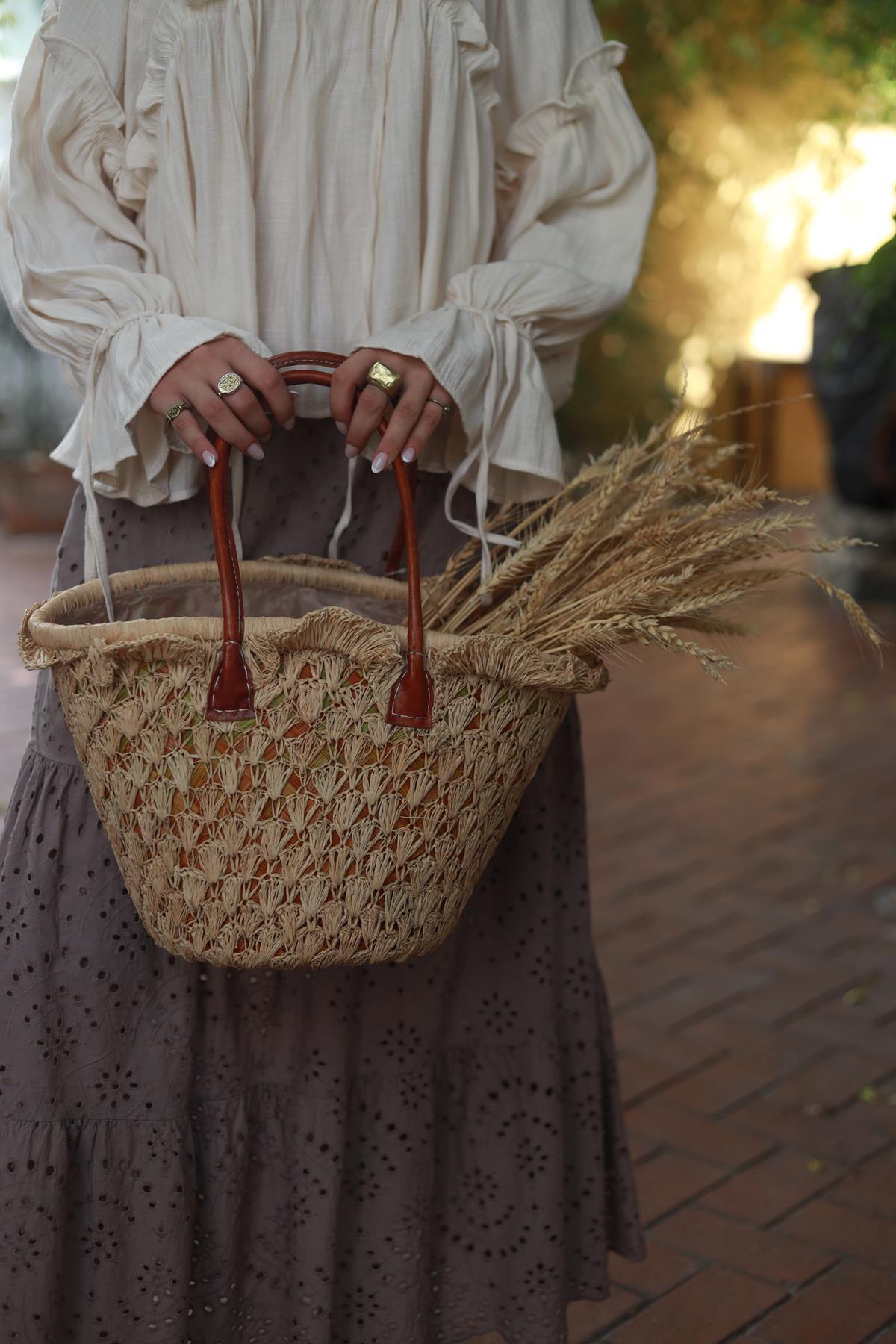 Woven Straw Bag with Leather Handle