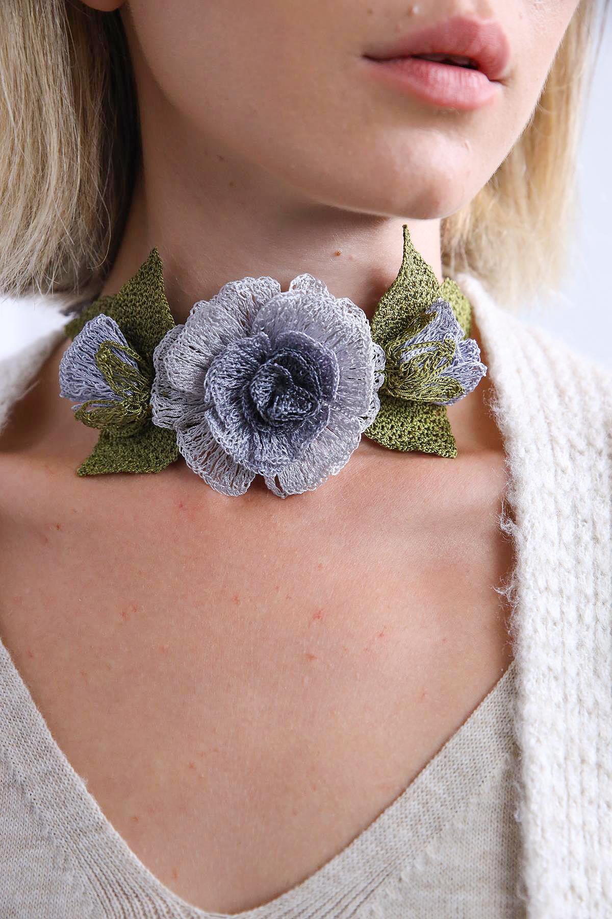 Çiçek Ve Yaprak Tasarım İğne Oyası Kolye - Şaman Butik Çiçek Ve Yaprak Tasarım İğne Oyası Kolye