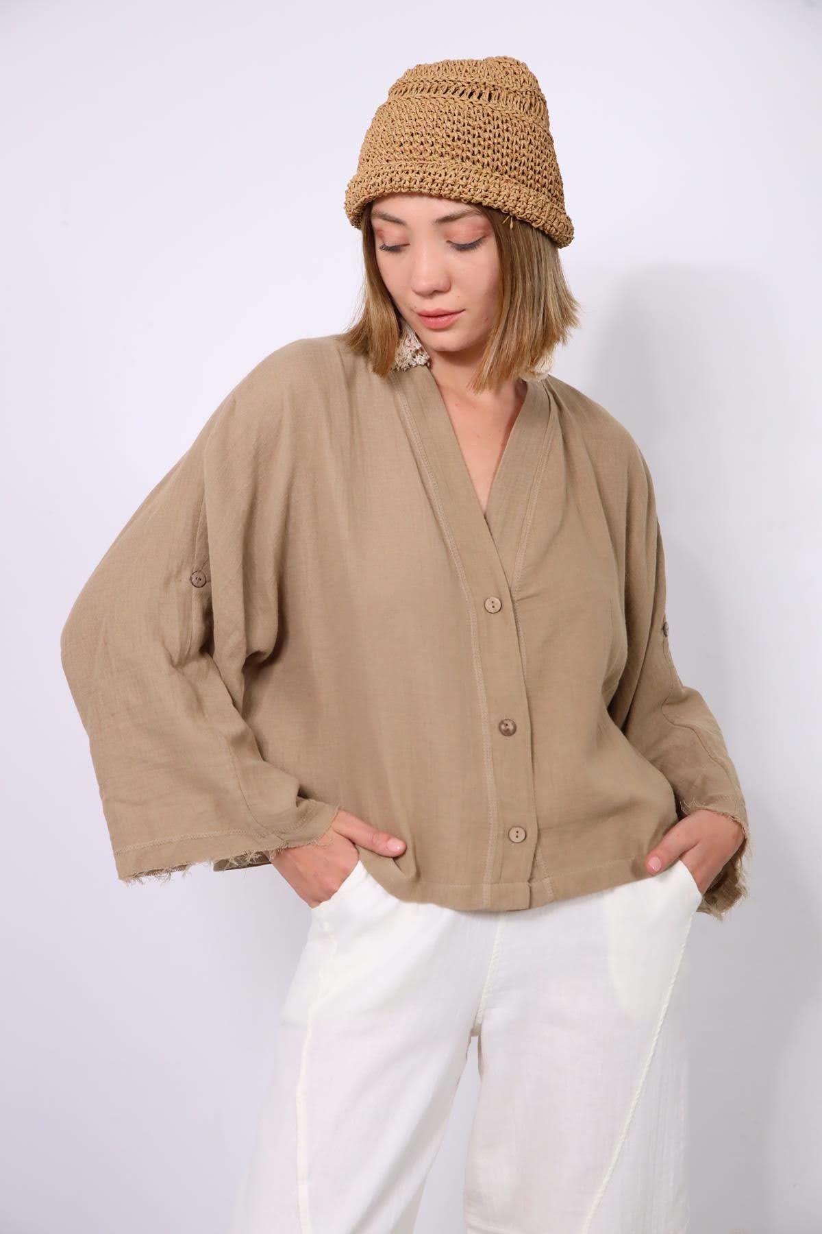  Açık Kahverengi Yarasa Kol Püsküllü Sırt Detaylı Gömlek