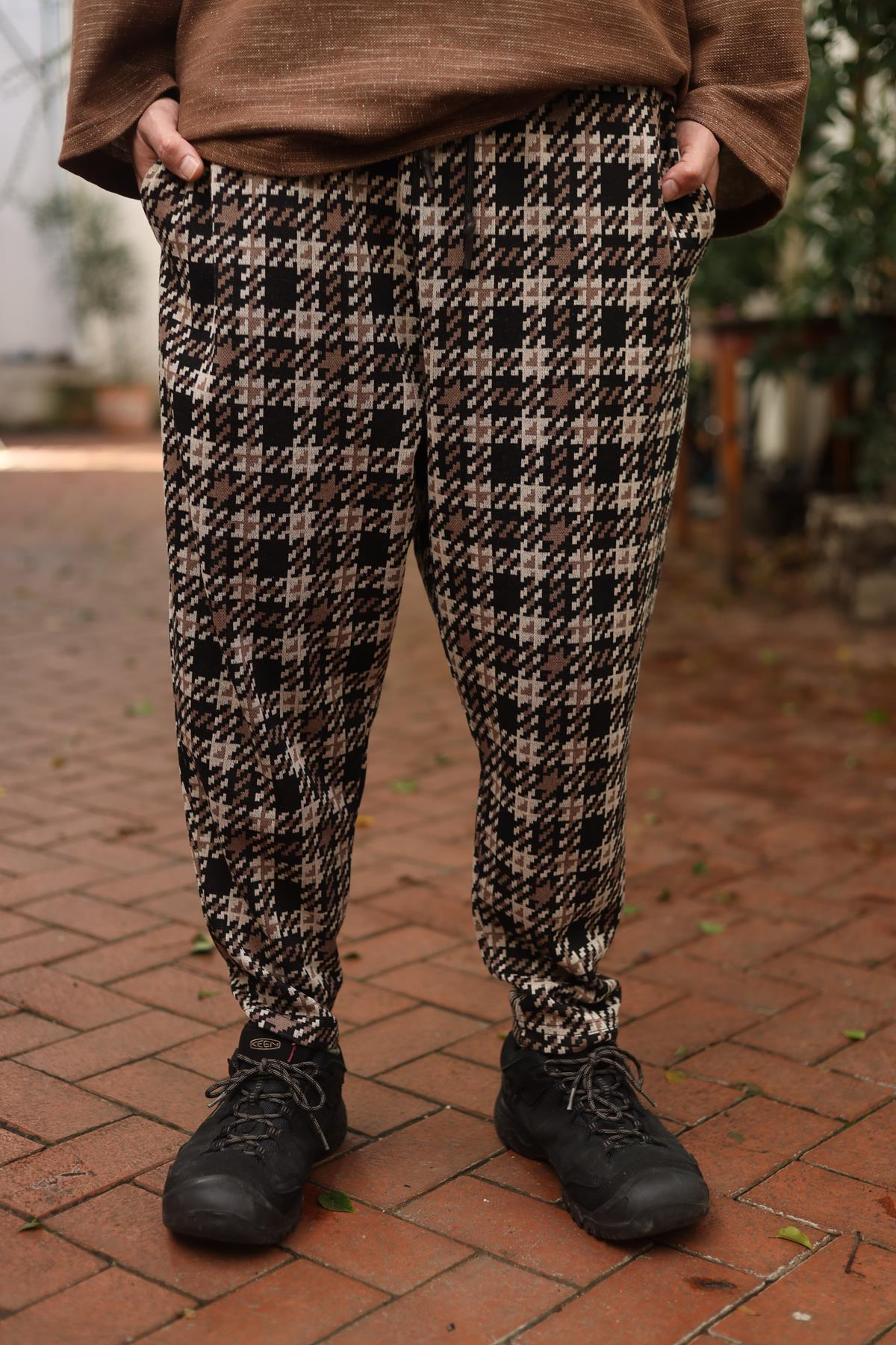 Kahverengi Kazayağı Desenli Dar Paça Erkek Pantolon