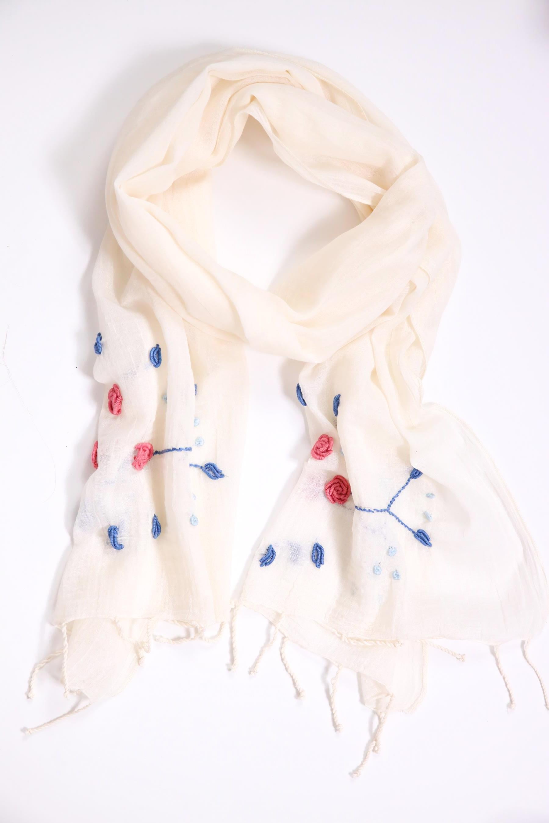 Gül Kurusu Çiçek İşlemeli Rococo Fular Gül Kurusu Çiçek İşlemeli Rococo Fular