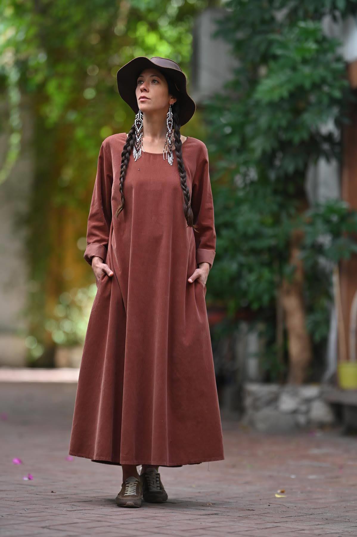 Kiremit Rengi Uzun Kollu Kadife Elbise