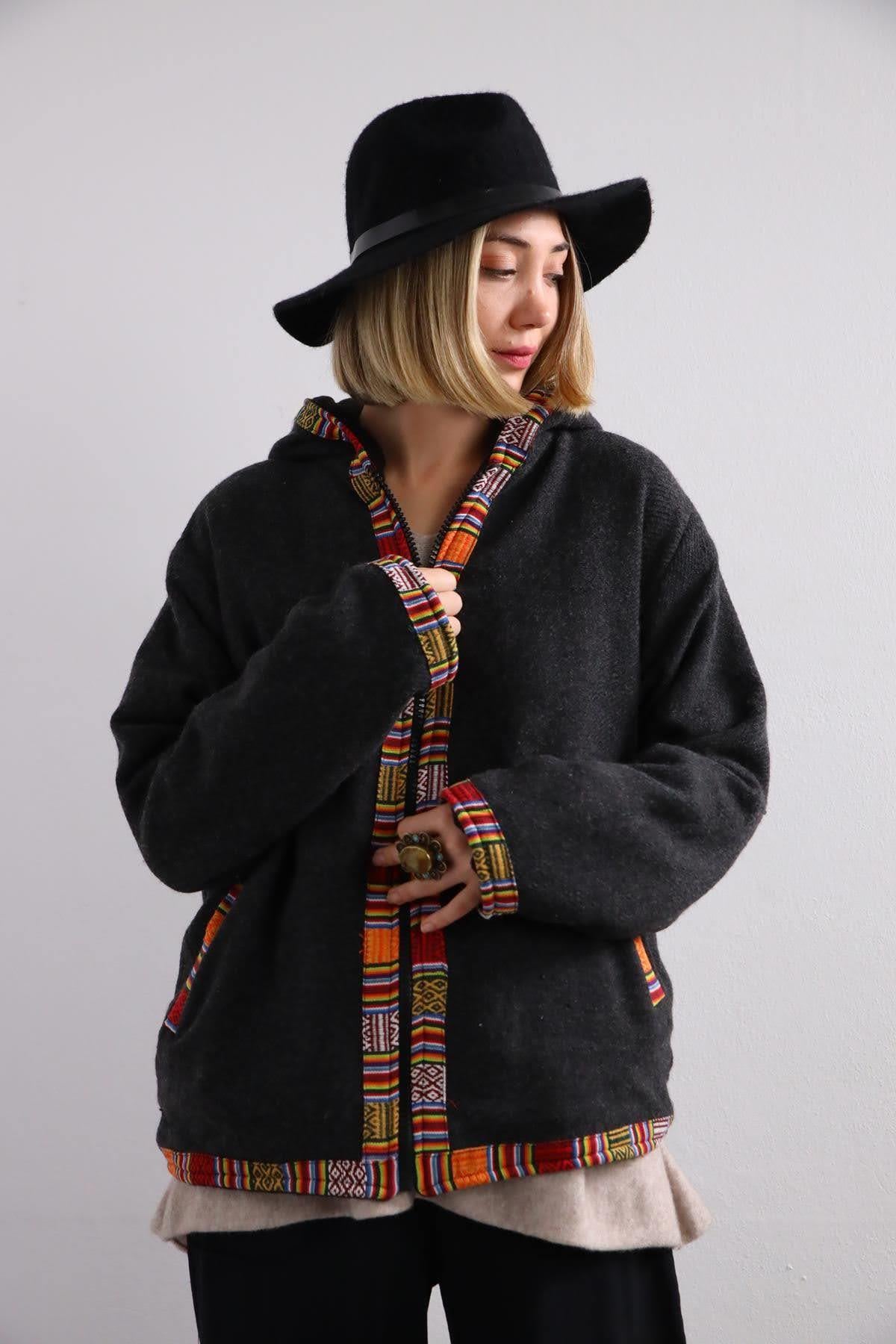  Antrasit Bordür Detaylı Kapüşonlu Kaşe Ceket