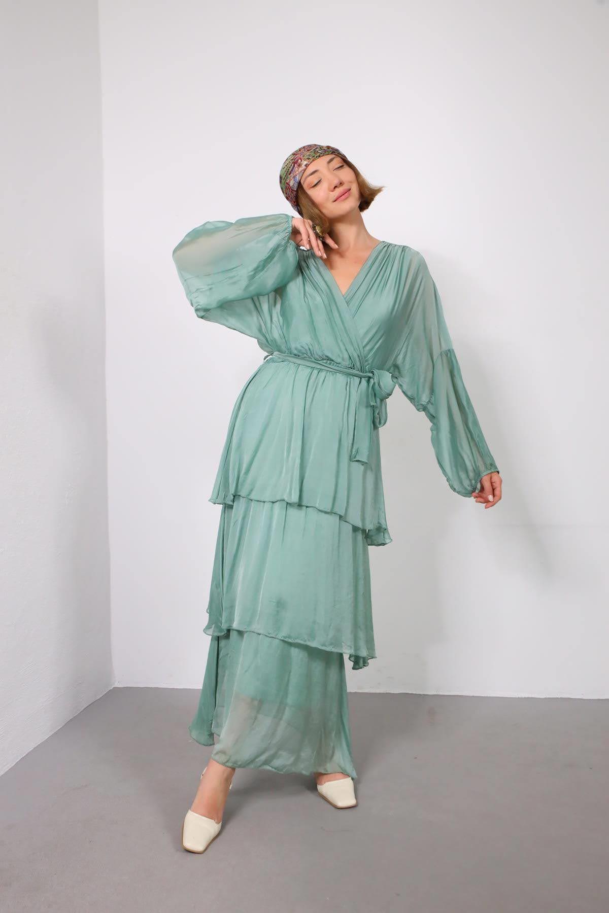 Haki Kruvaze Yaka Uzun Kollu Belden Bağlamalı İpek Elbise - Şaman Butik Haki Kruvaze Yaka Uzun Kollu Belden Bağlamalı İpek Elbise