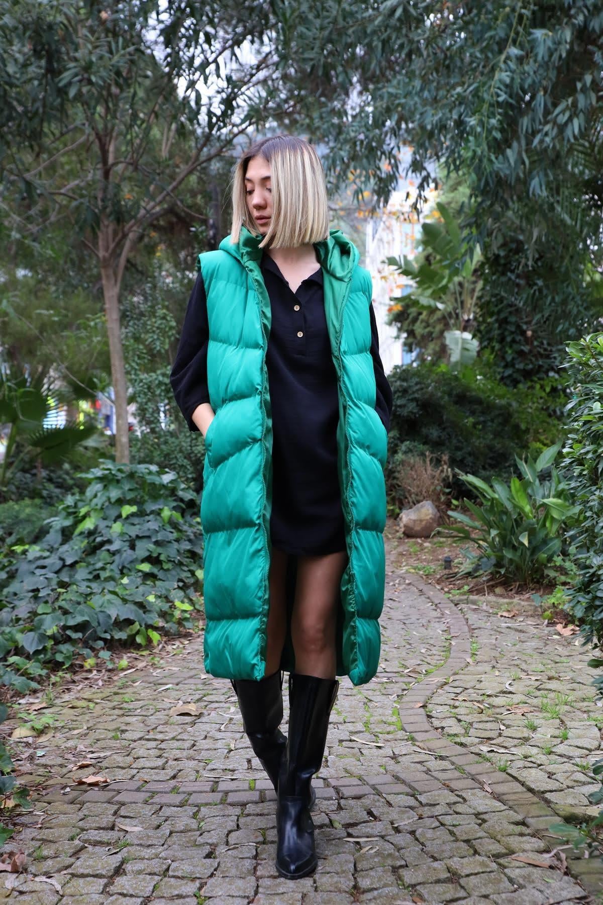 Yeşil Kapüşonlu Uzun Şişme Yelek - Şaman Butik - Bohem Giyim ve Aksesuar | Kadın & Erkek Yeşil Kapüşonlu Uzun Şişme Yelek