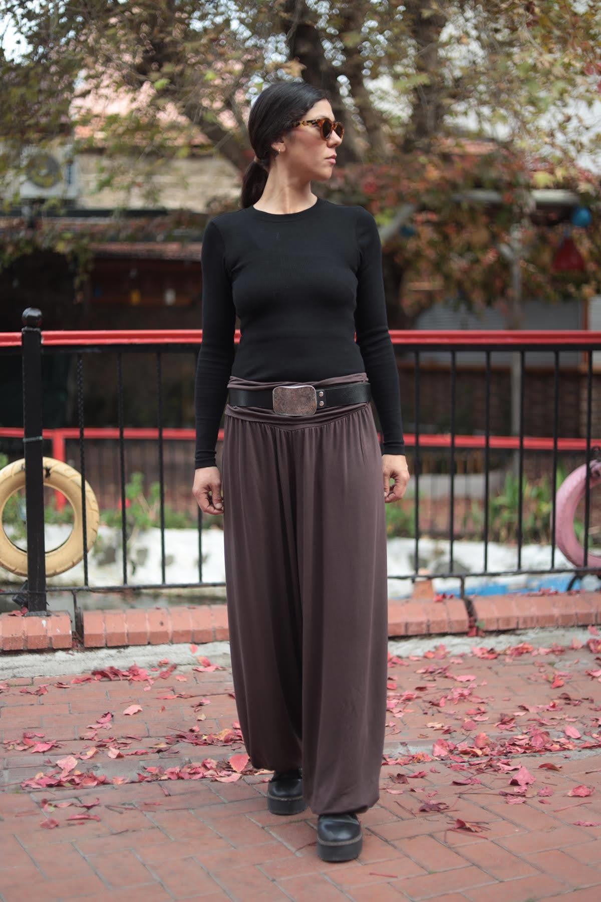 Kahverengi Beli Drapeli Paçası Lastikli Triko Pantolon