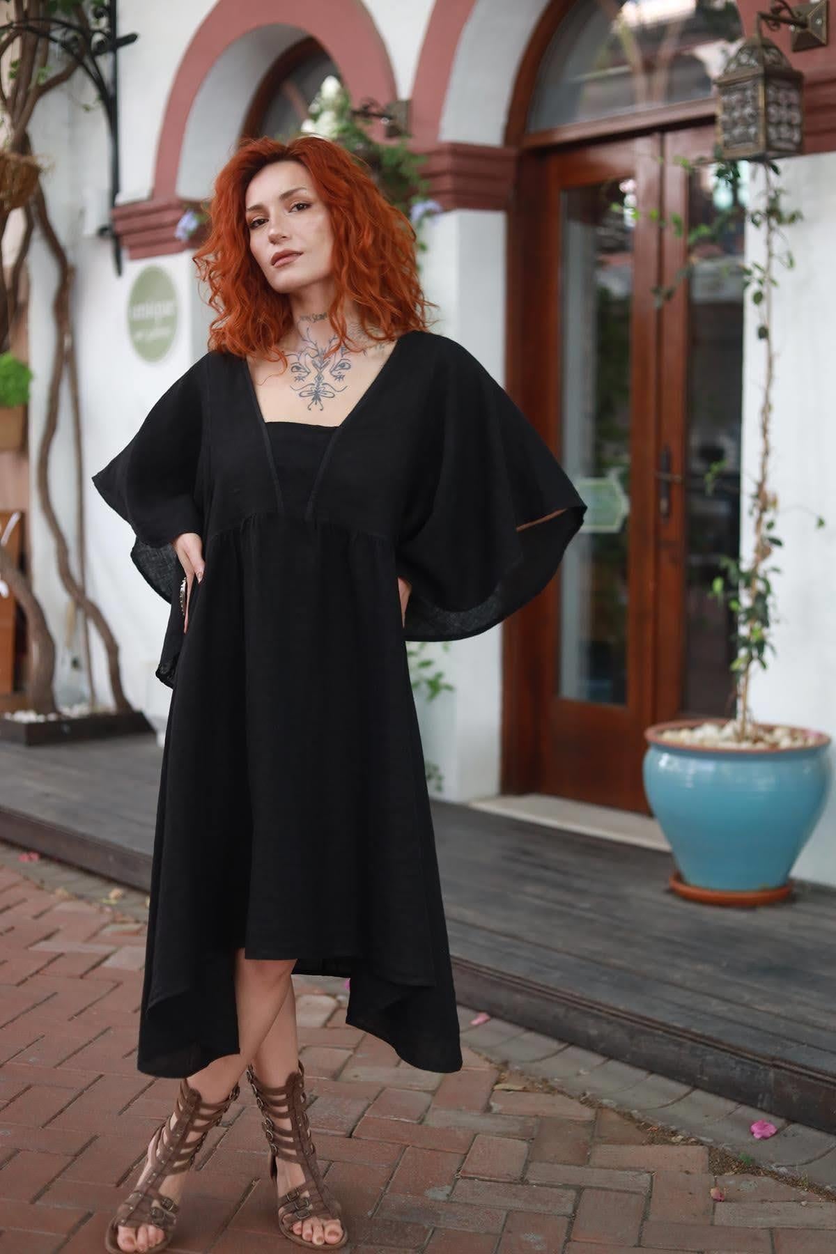 Siyah Yaka Detaylı Yarasa Kol Kısa Keten Elbise