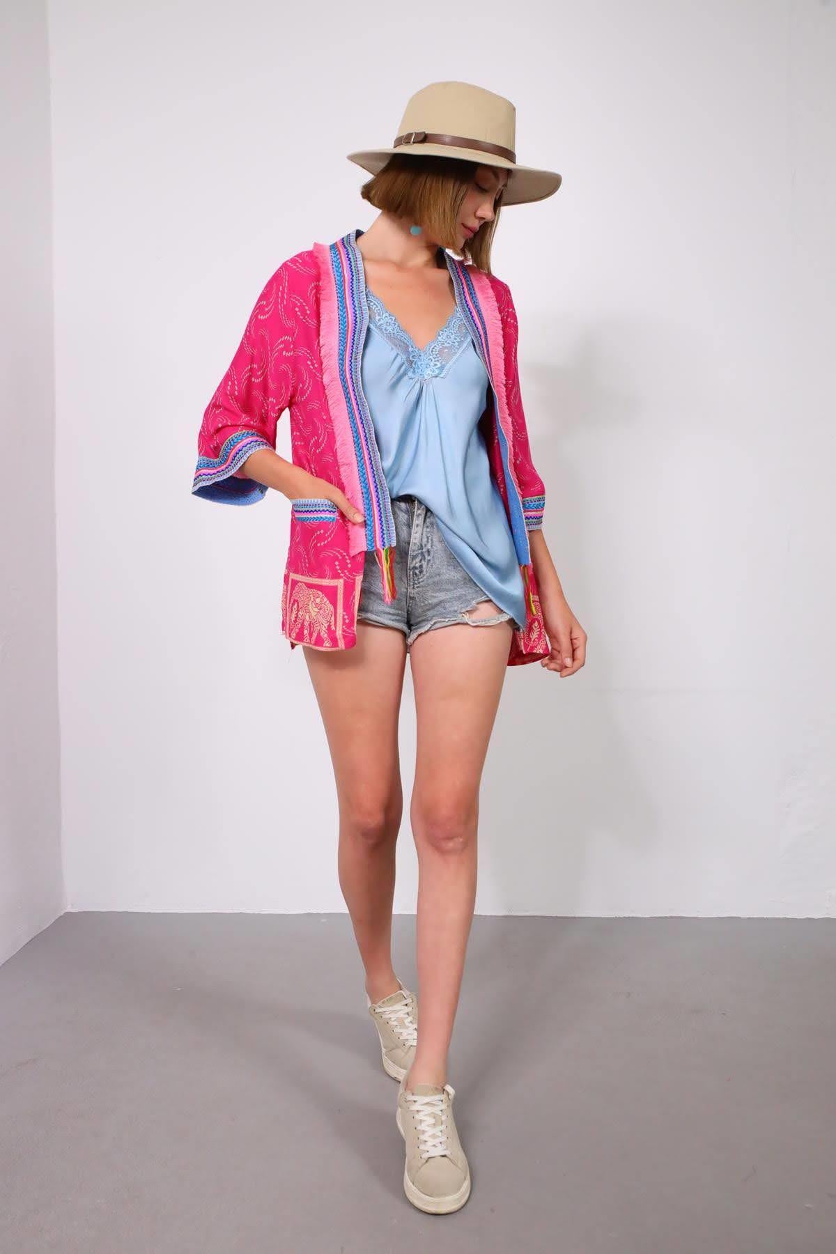 Pembe Yakası Püsküllü İşlemeli Otantik Kısa Kaftan - Şaman Butik Pembe Yakası Püsküllü İşlemeli Otantik Kısa Kaftan