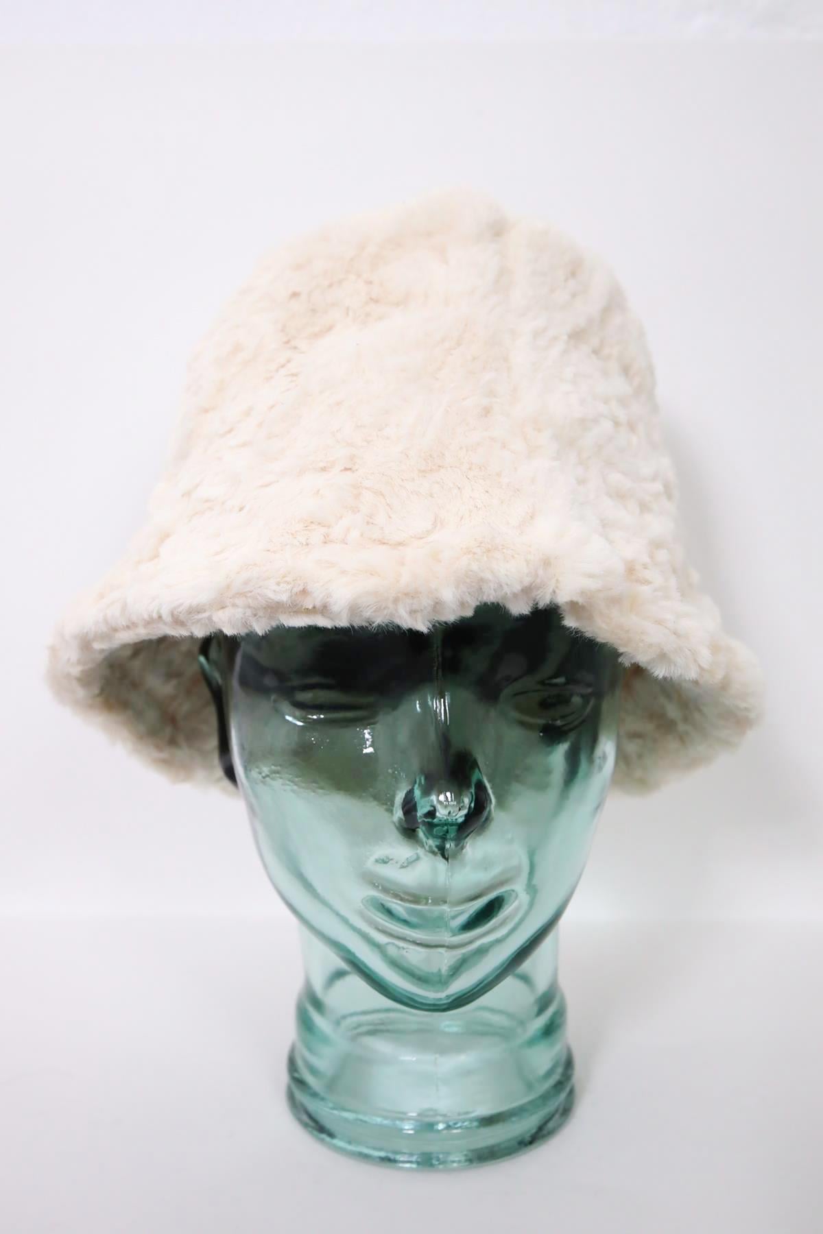 Ekru Peluş Bucket Şapka - Şaman Butik Ekru Peluş Bucket Şapka