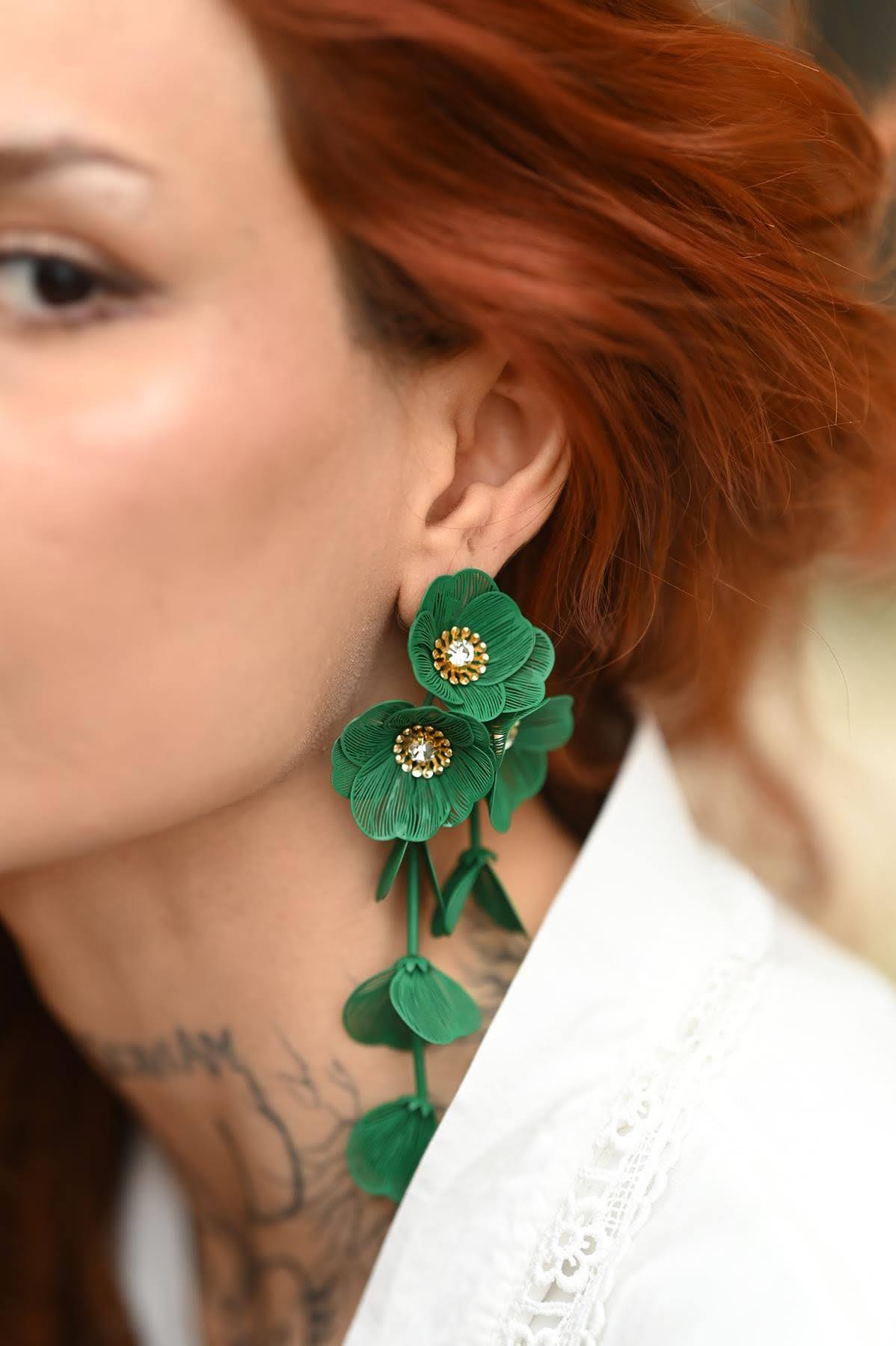 Yeşil Sallantılı Çiçek Küpe