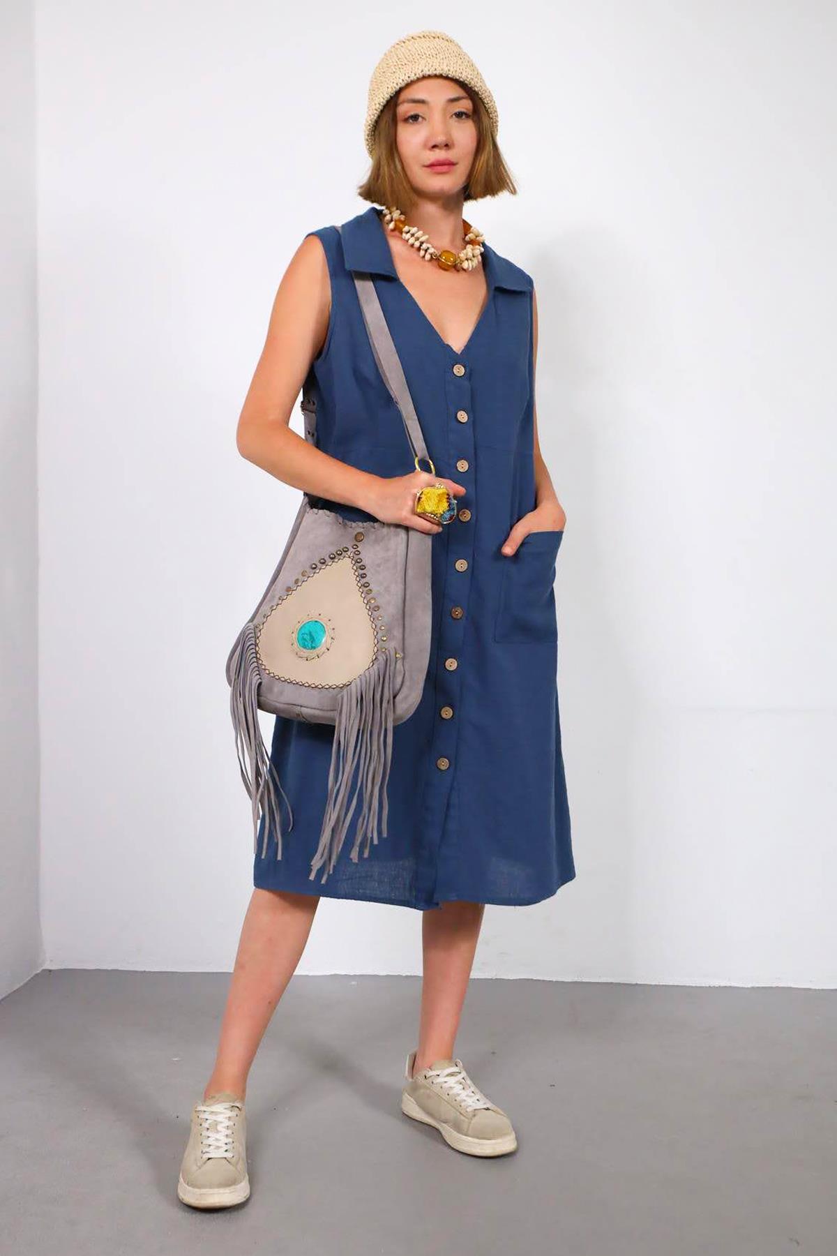  Füme Rengi Doğal Taş Detaylı Püsküllü Süet Çanta