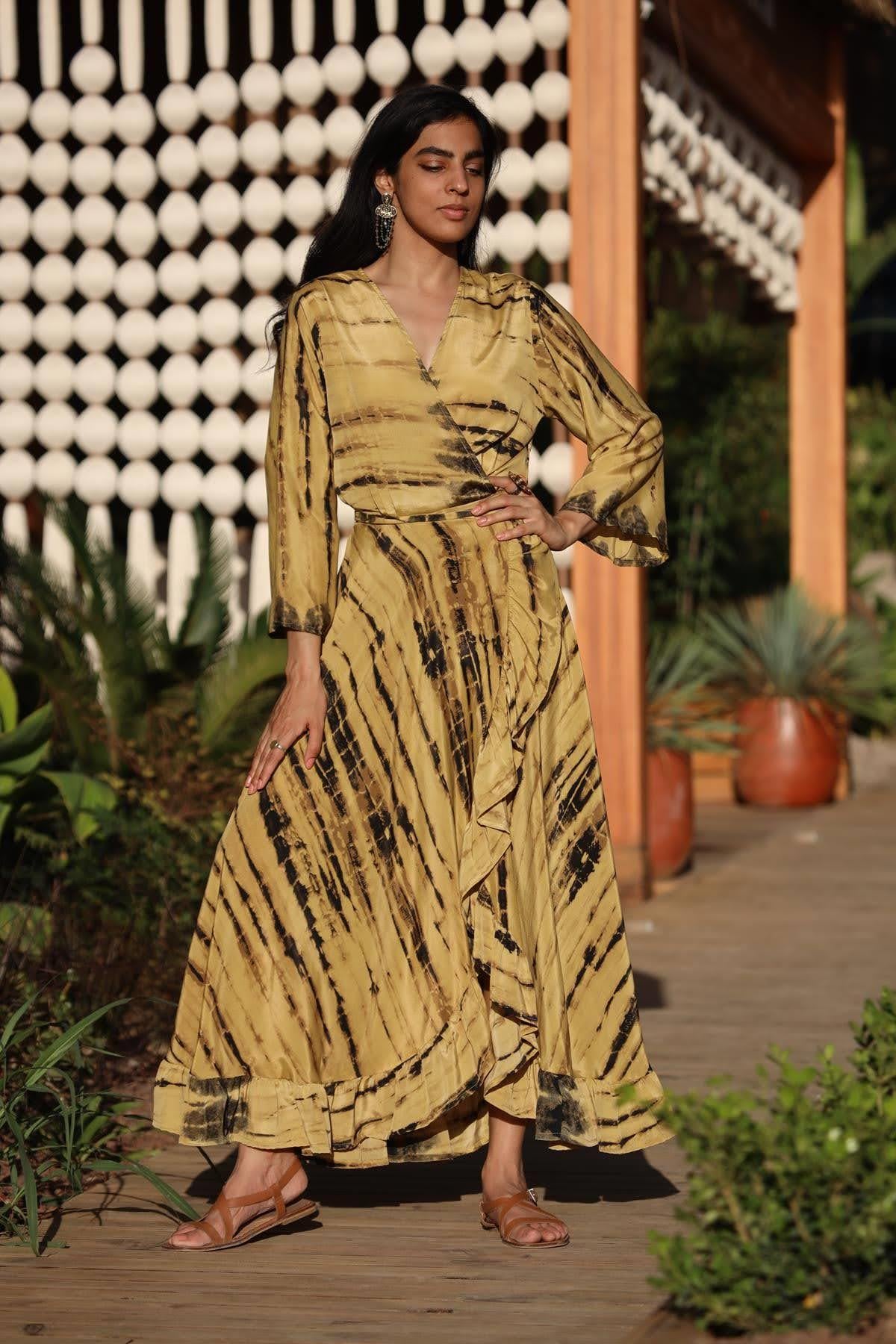 Bej Desenli Anvelop İpek Elbise