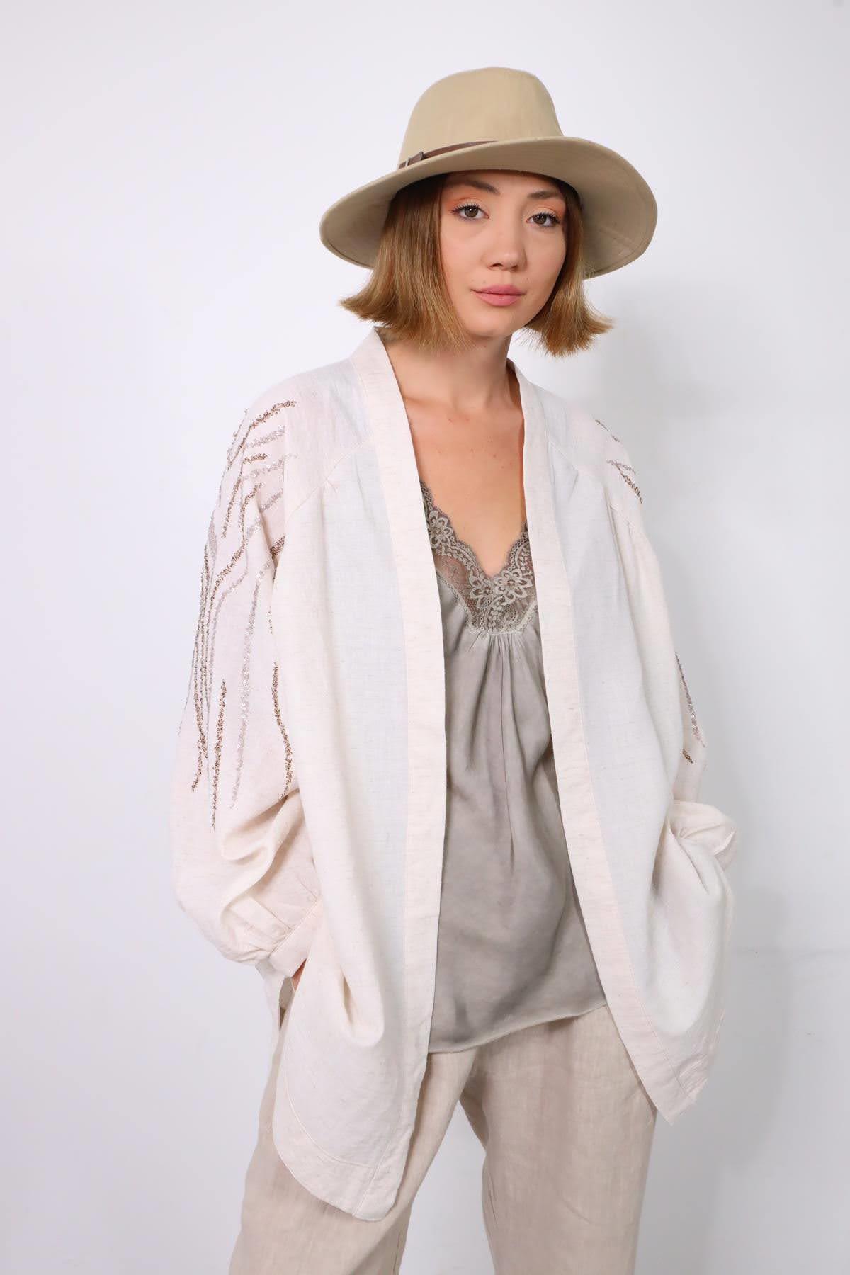 Krem Rengi Payet İşlemeli Kolları Manşetli Kısa Kaftan - Şaman Butik Krem Rengi Payet İşlemeli Kolları Manşetli Kısa Kaftan