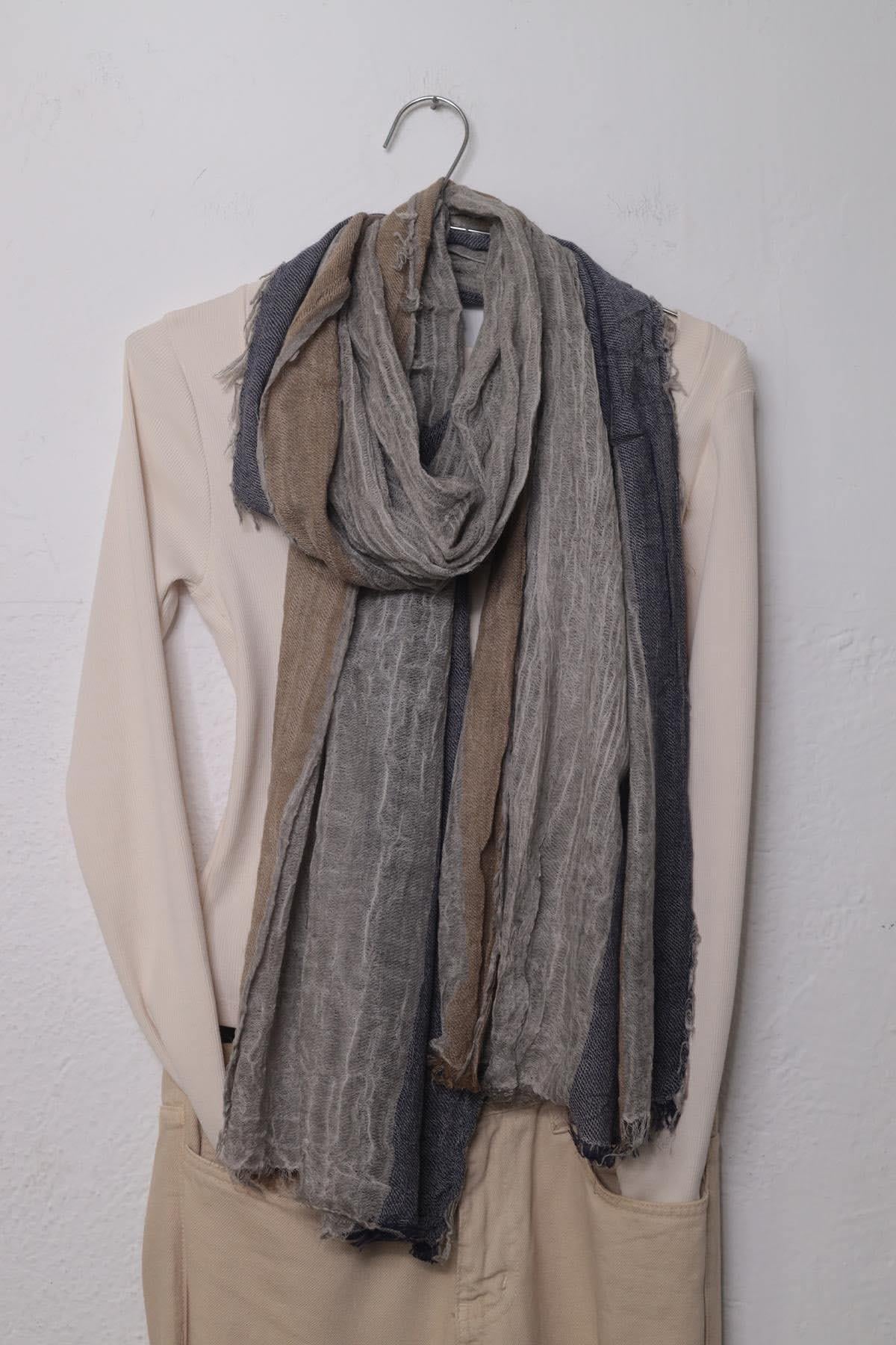 Vizon Rengi Parçalı Pamuk Şal