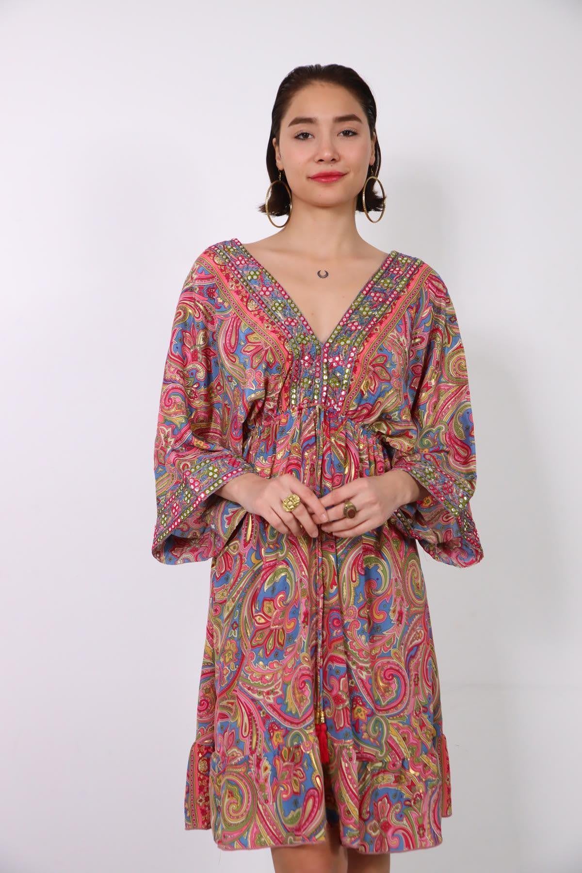 Pembe Önü Arkası V Yaka Otantik İpek Elbise - Şaman Butik Pembe Önü Arkası V Yaka Otantik İpek Elbise