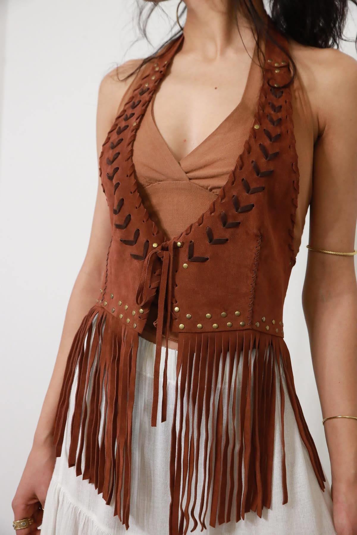 Kiremit Rengi Boyundan Askılı Tasarım Süet Deri Yelek