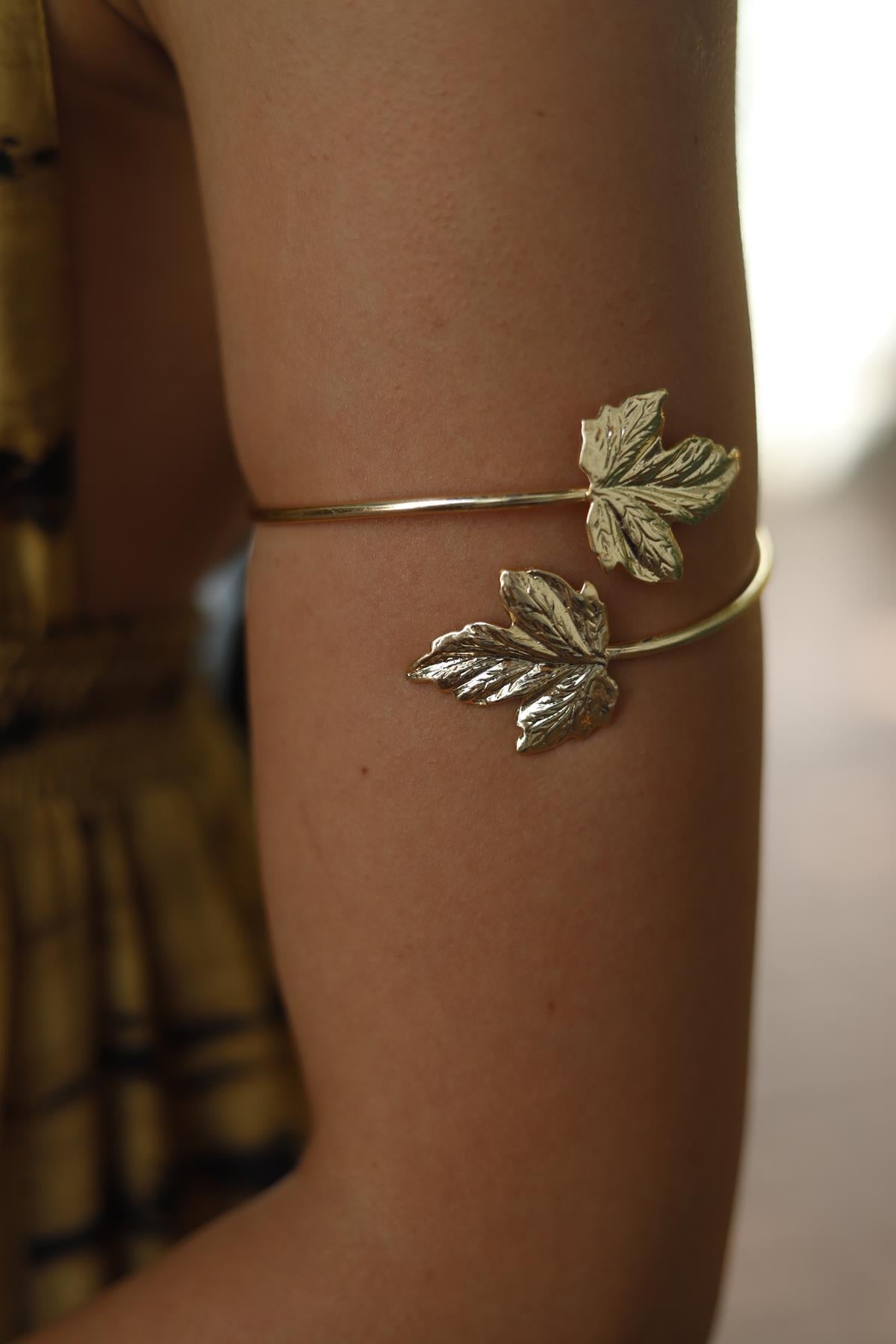 Leafy Arm Cuff
