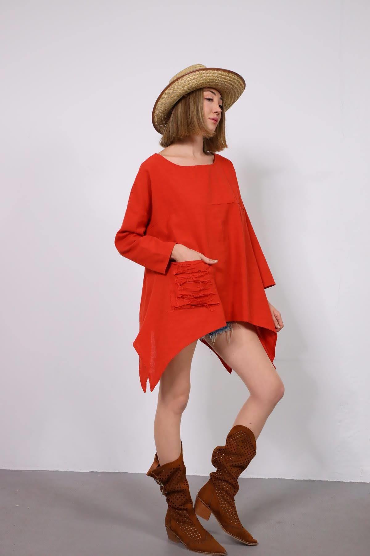 Mercan Rengi Cebi Yırtık Parça Detaylı Salaş Keten Bluz - Şaman Butik Mercan Rengi Cebi Yırtık Parça Detaylı Salaş Keten Bluz