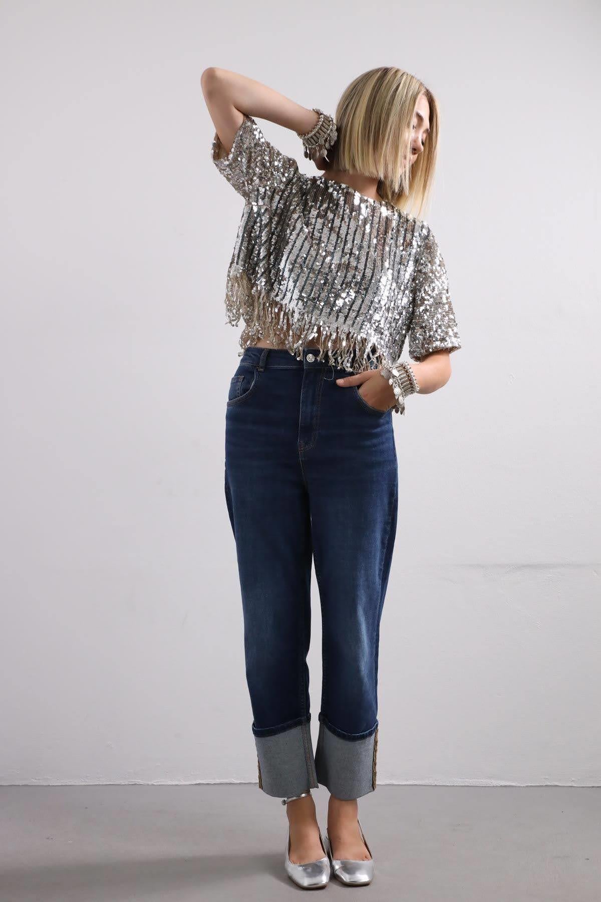  Gri Payetli Altı Püsküllü Crop Bluz