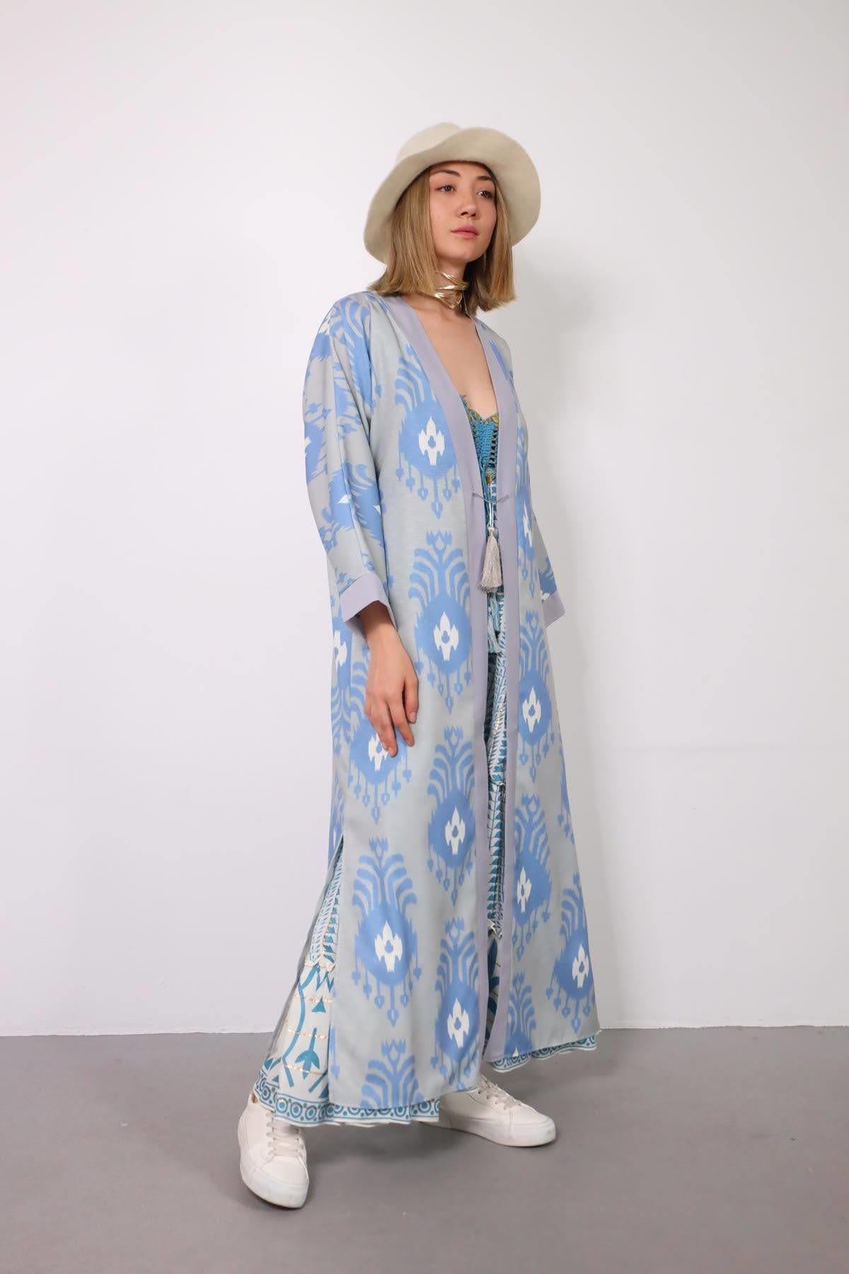 Gri Desenli Yanları Yırtmaçlı Kimono - Şaman Butik Gri Desenli Yanları Yırtmaçlı Kimono