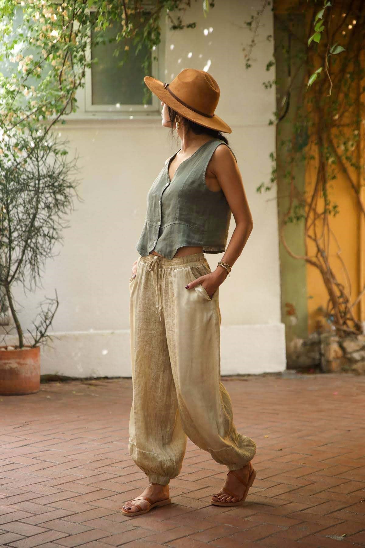 Camel Rengi Saten Detaylı Paçası Lastikli Keten Pantolon