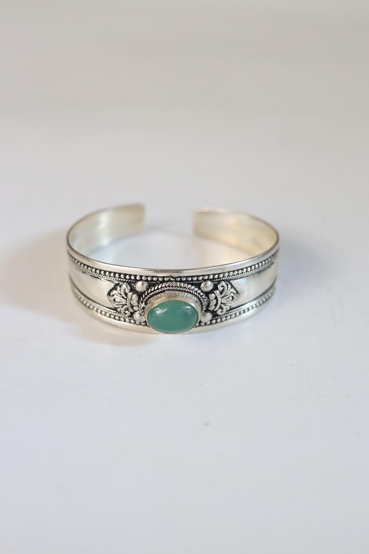 Yeşil Akrilik Taşlı Kelepçe Tasarım Bileklik