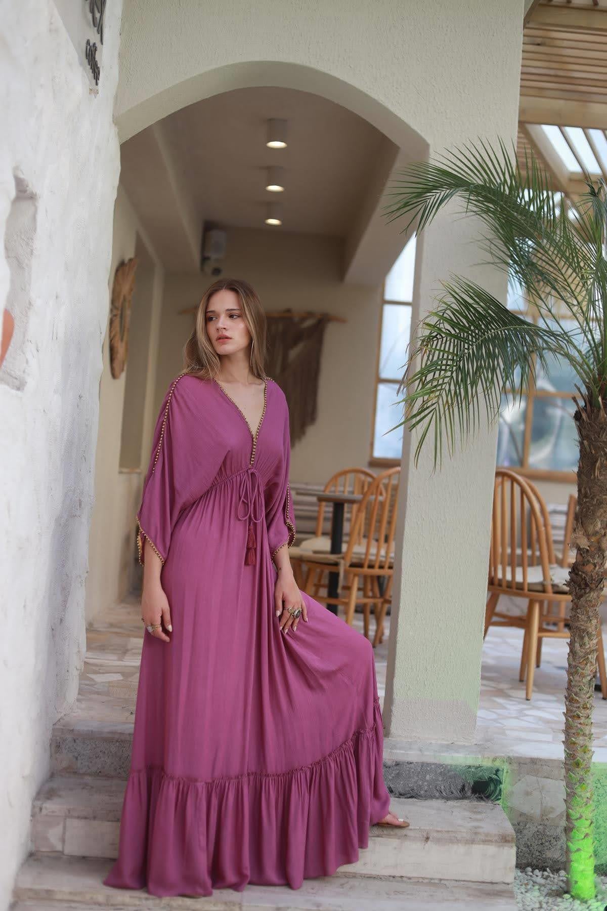 Mor Önü Arkası V Boncuk Detaylı Bohem Elbise