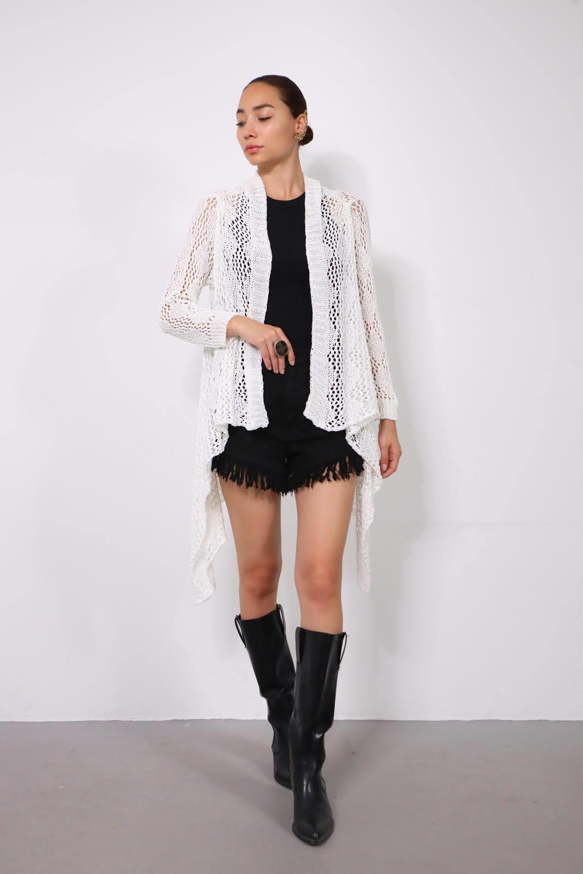  Beyaz Şal Yaka File Hırka