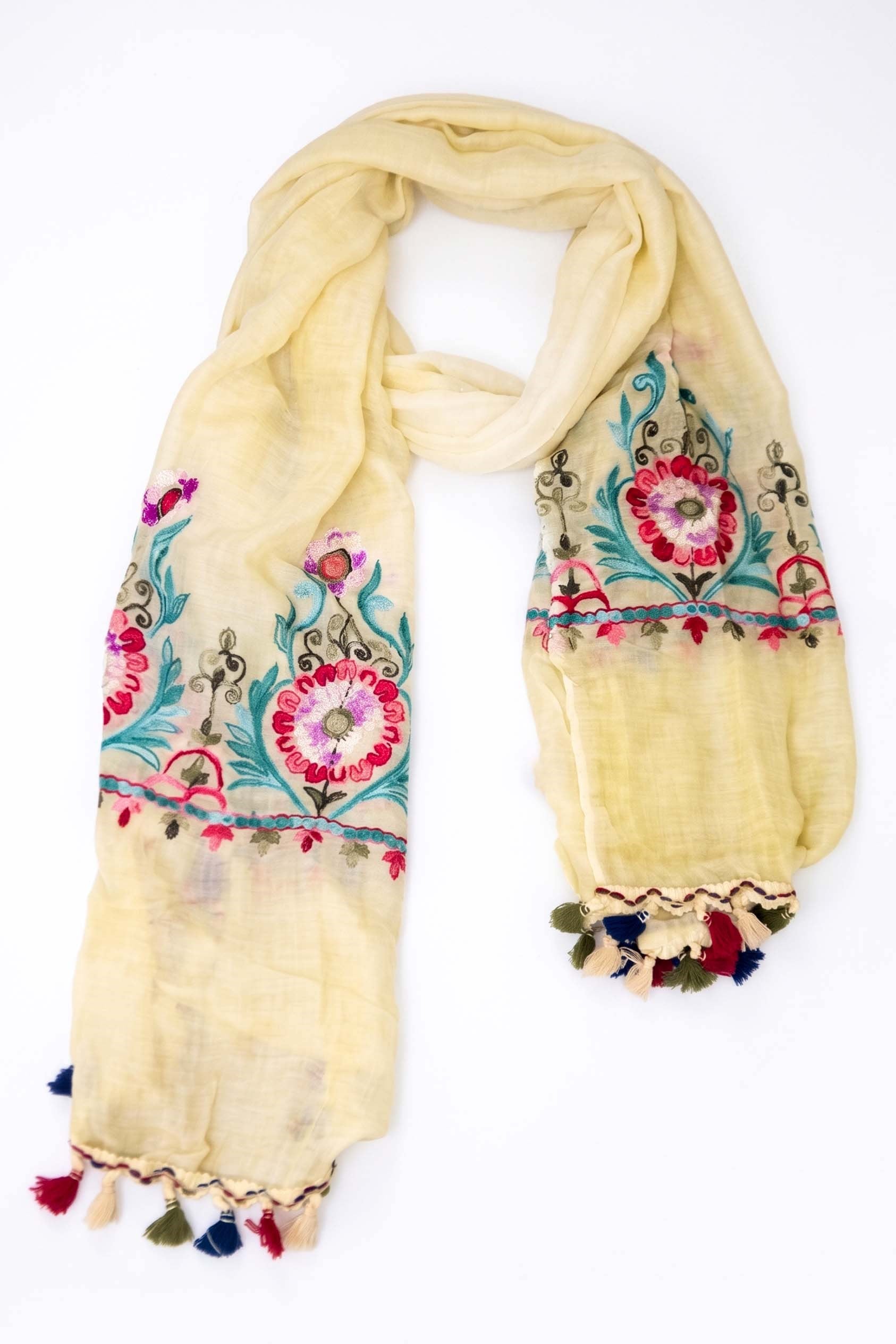 Butter Yellow İşlemeli Püsküllü Şal
