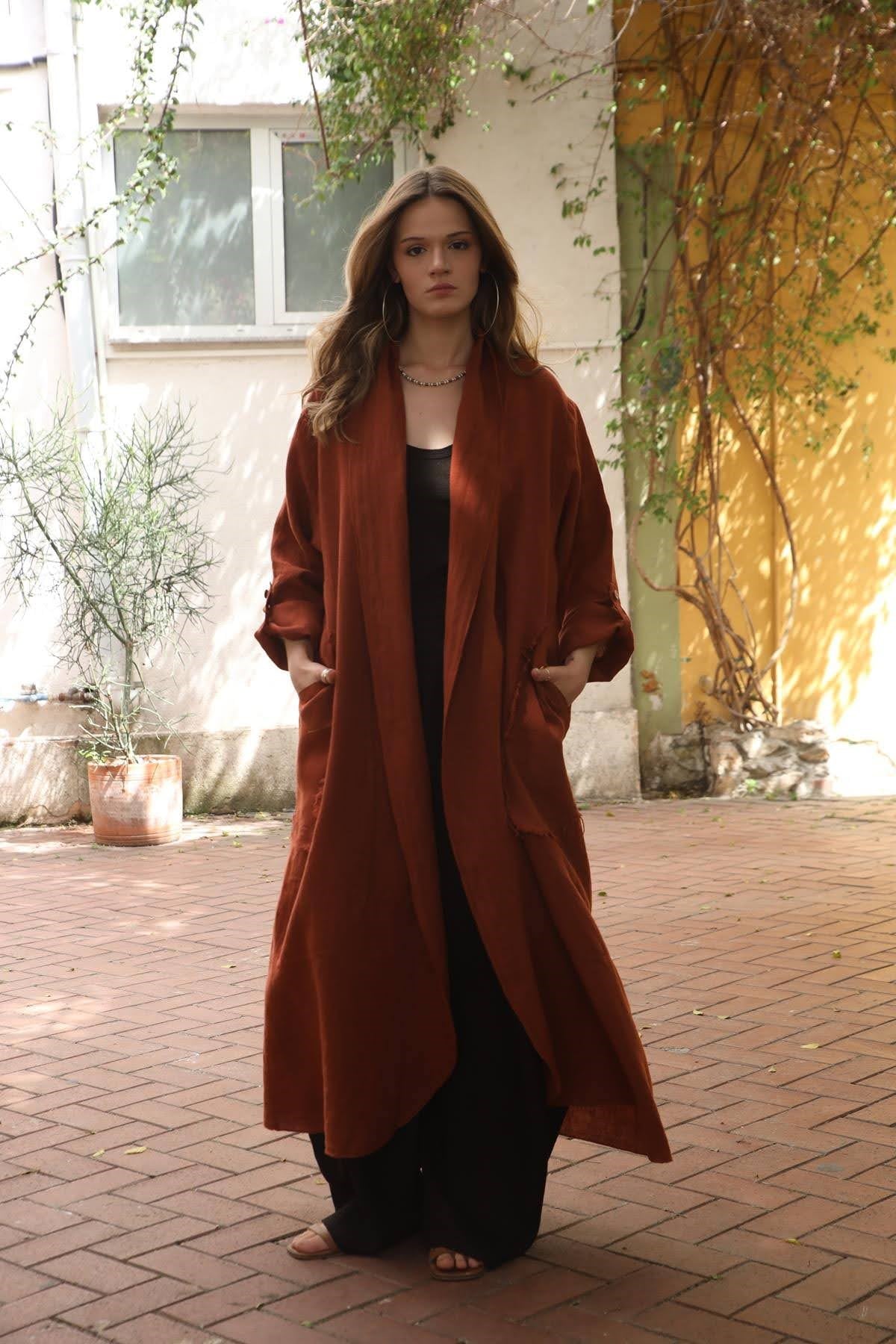 Kiremit Rengi Sırtı Pileli Cebi Püsküllü Keten Kaftan