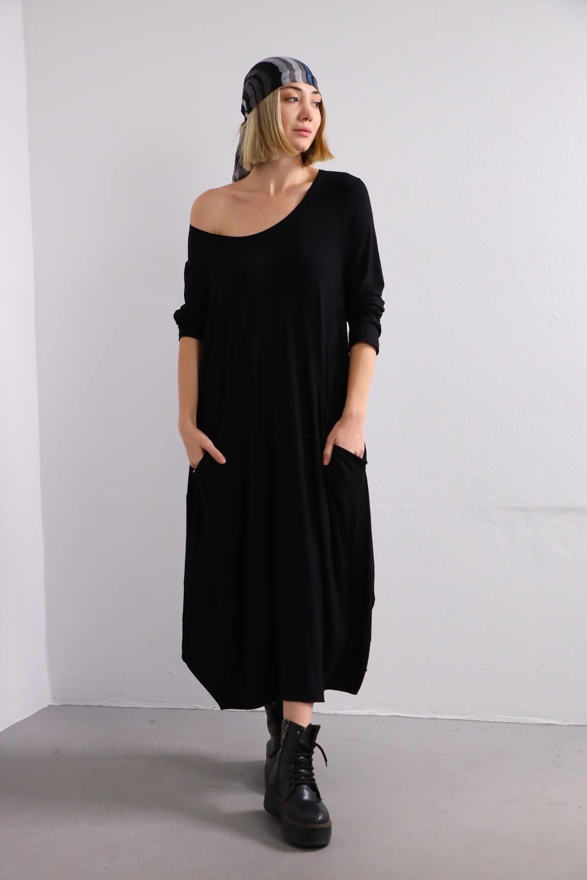 Siyah Bisiklet Yaka Cepli Parça Detaylı Elbise - Şaman Butik Siyah Bisiklet Yaka Cepli Parça Detaylı Elbise