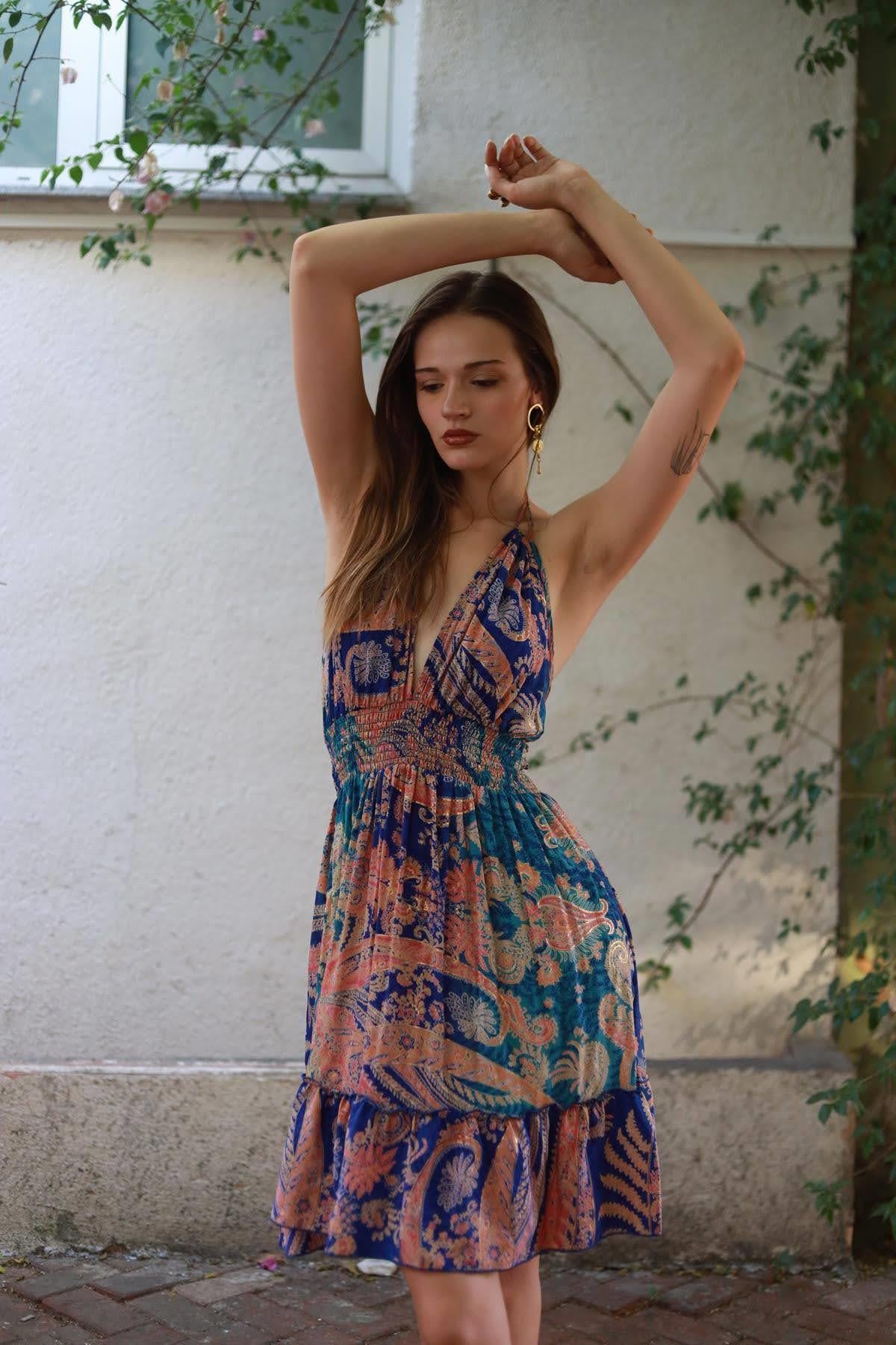 Mavi Bağlamalı Sırt Dekolteli Mini İpek Elbise