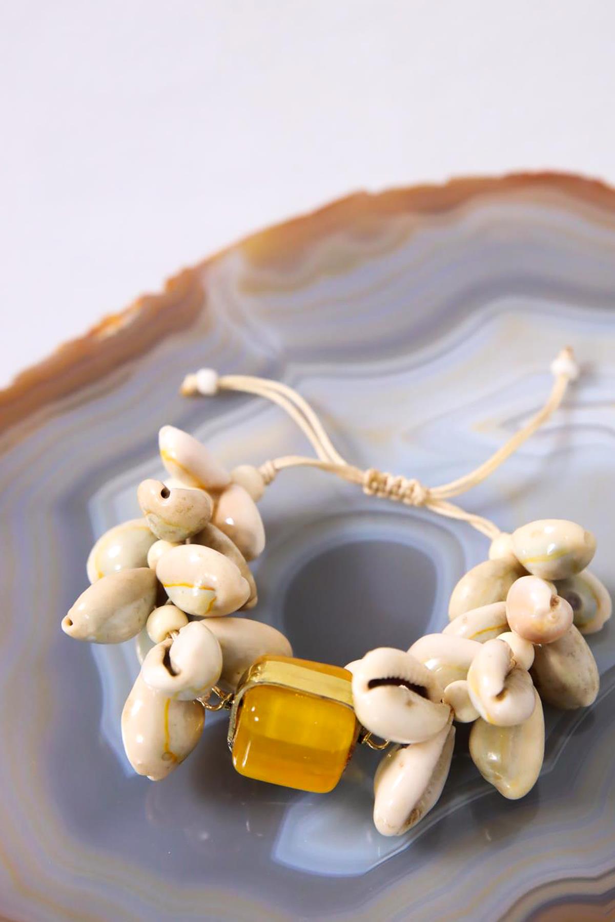 Krem Tasarım Deniz Kabuğu Bileklik - Şaman Butik Krem Tasarım Deniz Kabuğu Bileklik