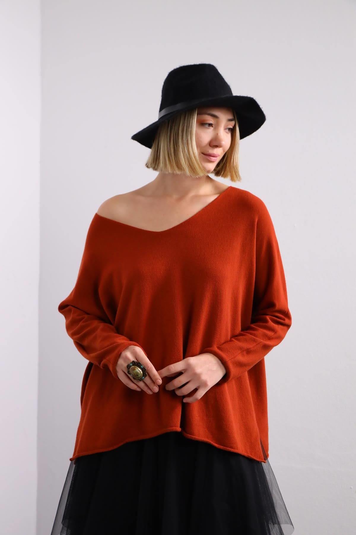 Kiremit Rengi Yumuşak Doku Yırtmaç Detaylı Bluz - Şaman Butik Kiremit Rengi Yumuşak Doku Yırtmaç Detaylı Bluz