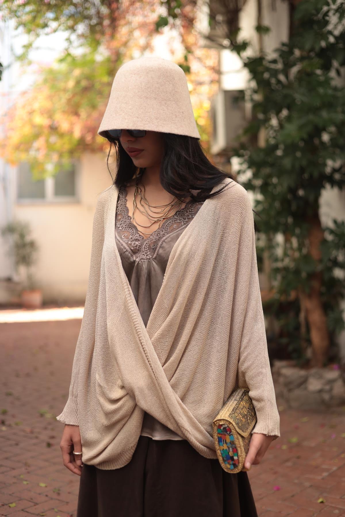 Taş Rengi Önü Çapraz Triko Tunik